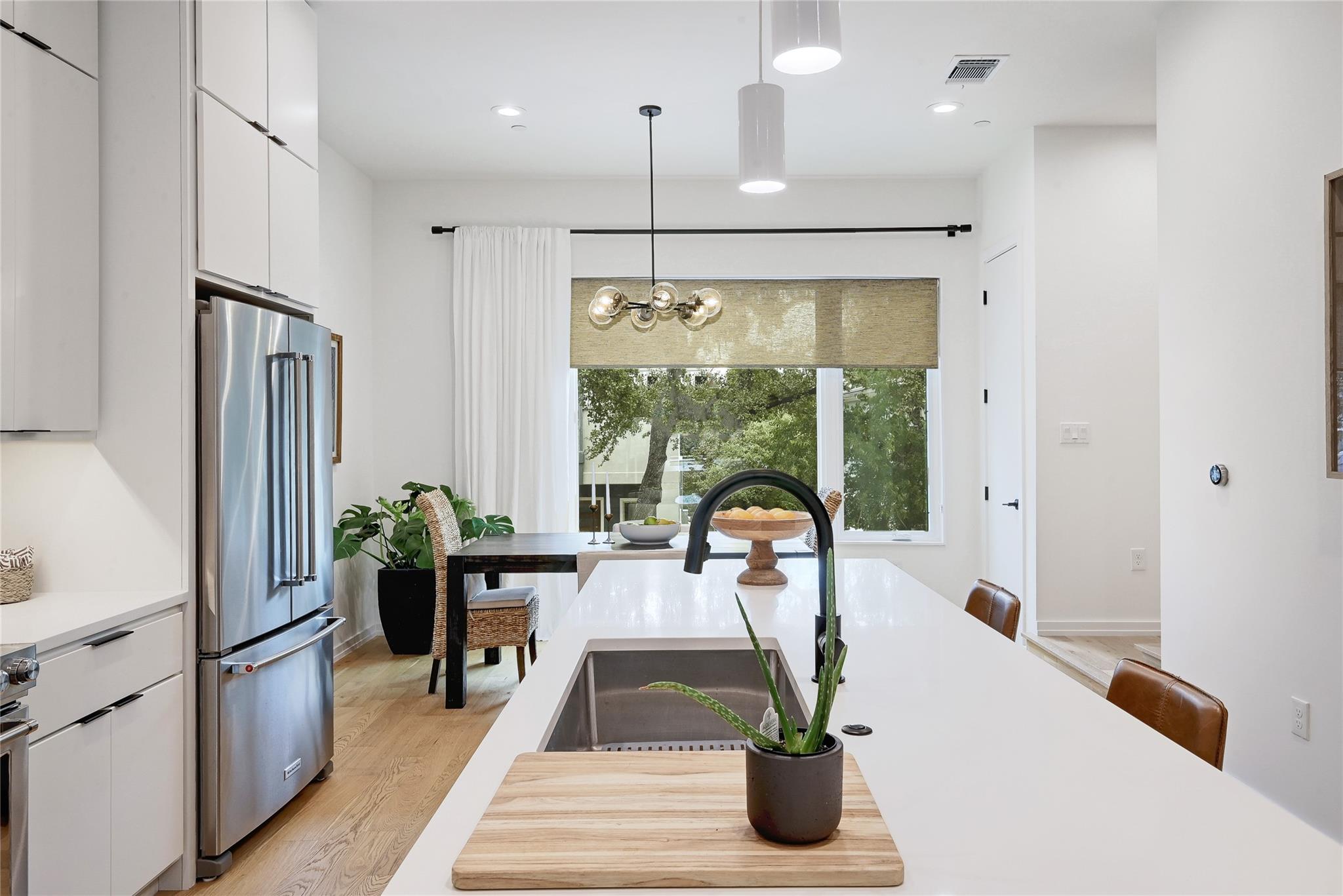 410 W Alpine Rd # 7, Austin, TX 78704