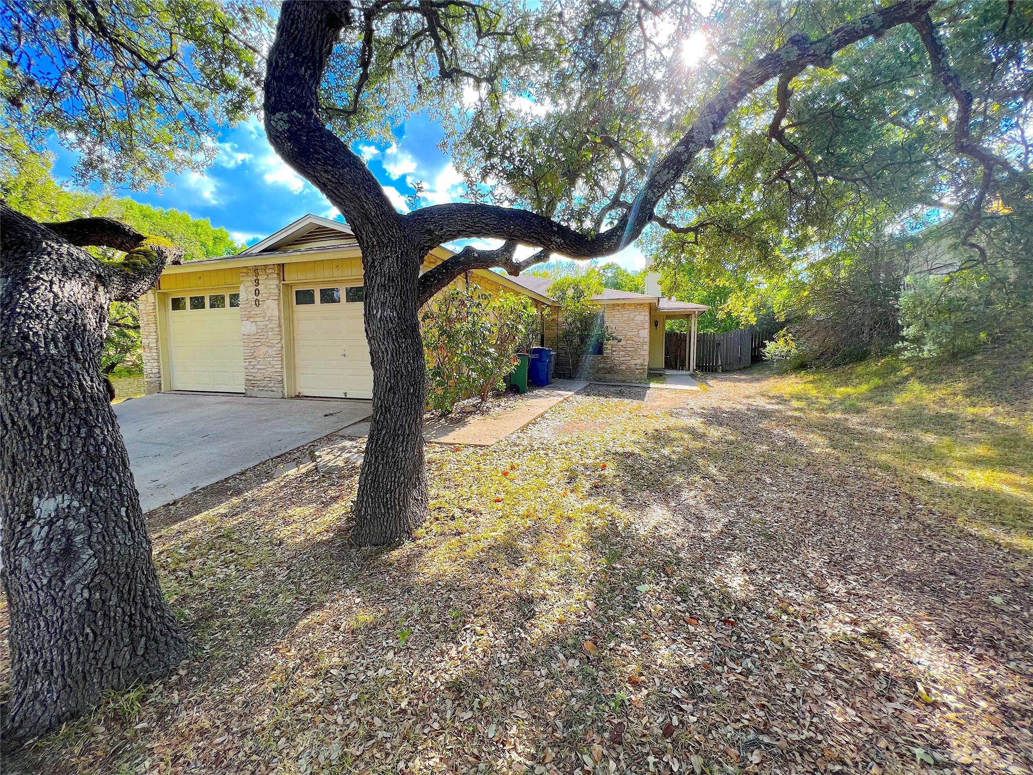 9900 Hundred Oaks Cir # B, Austin, TX 78750