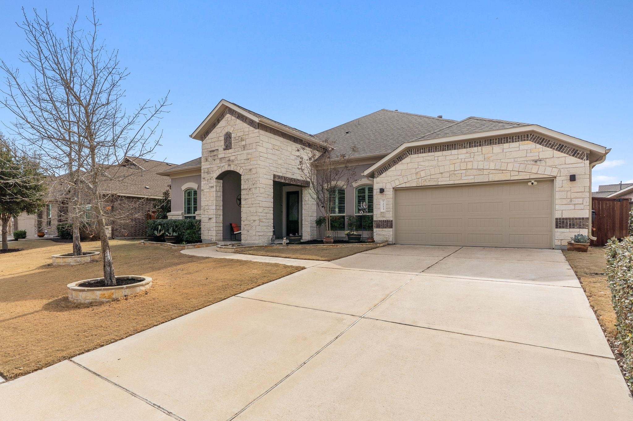 213 Garden Gate Ln, Liberty Hill, TX 78642