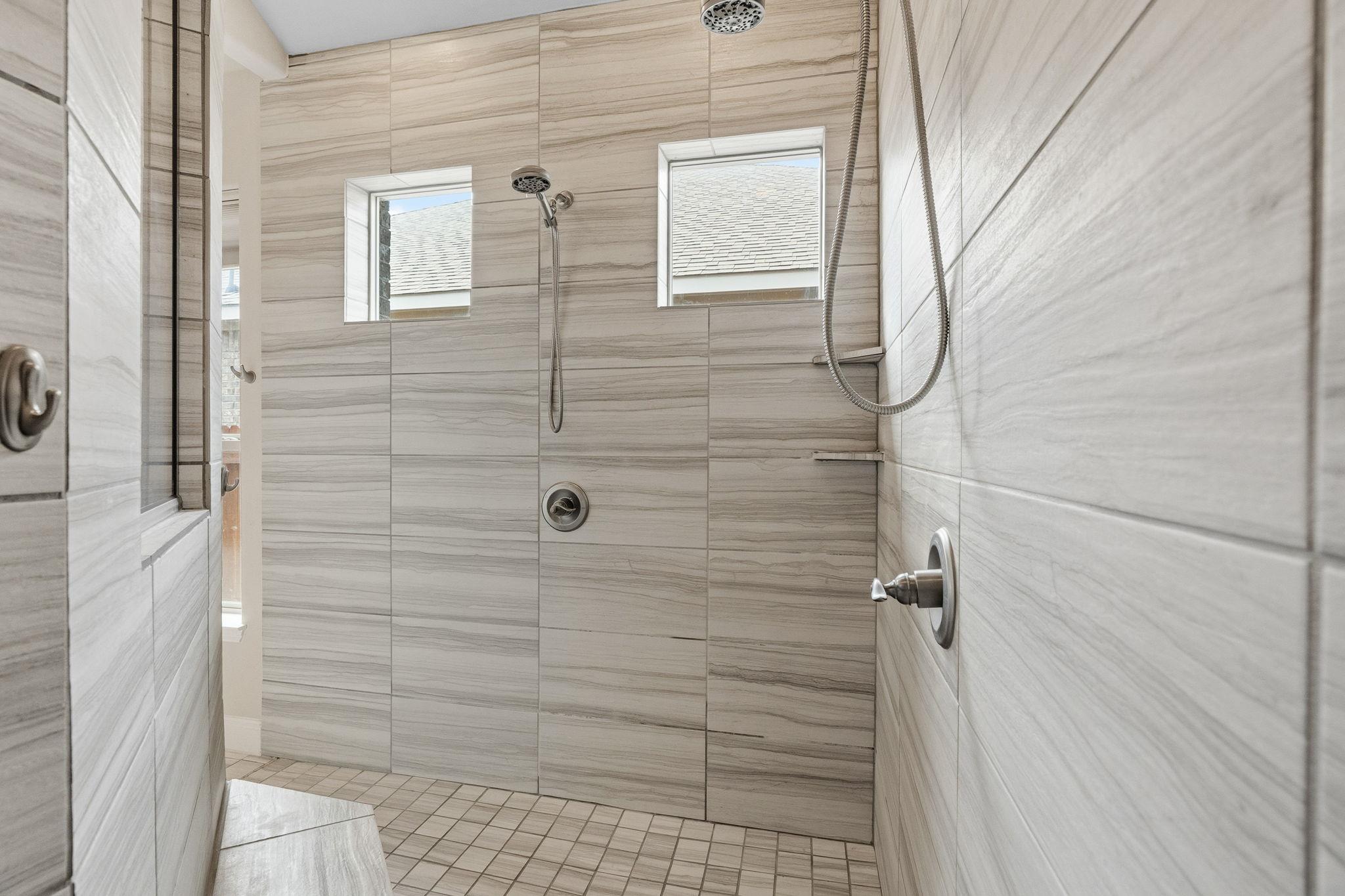 213 Garden Gate Ln, Liberty Hill, TX 78642