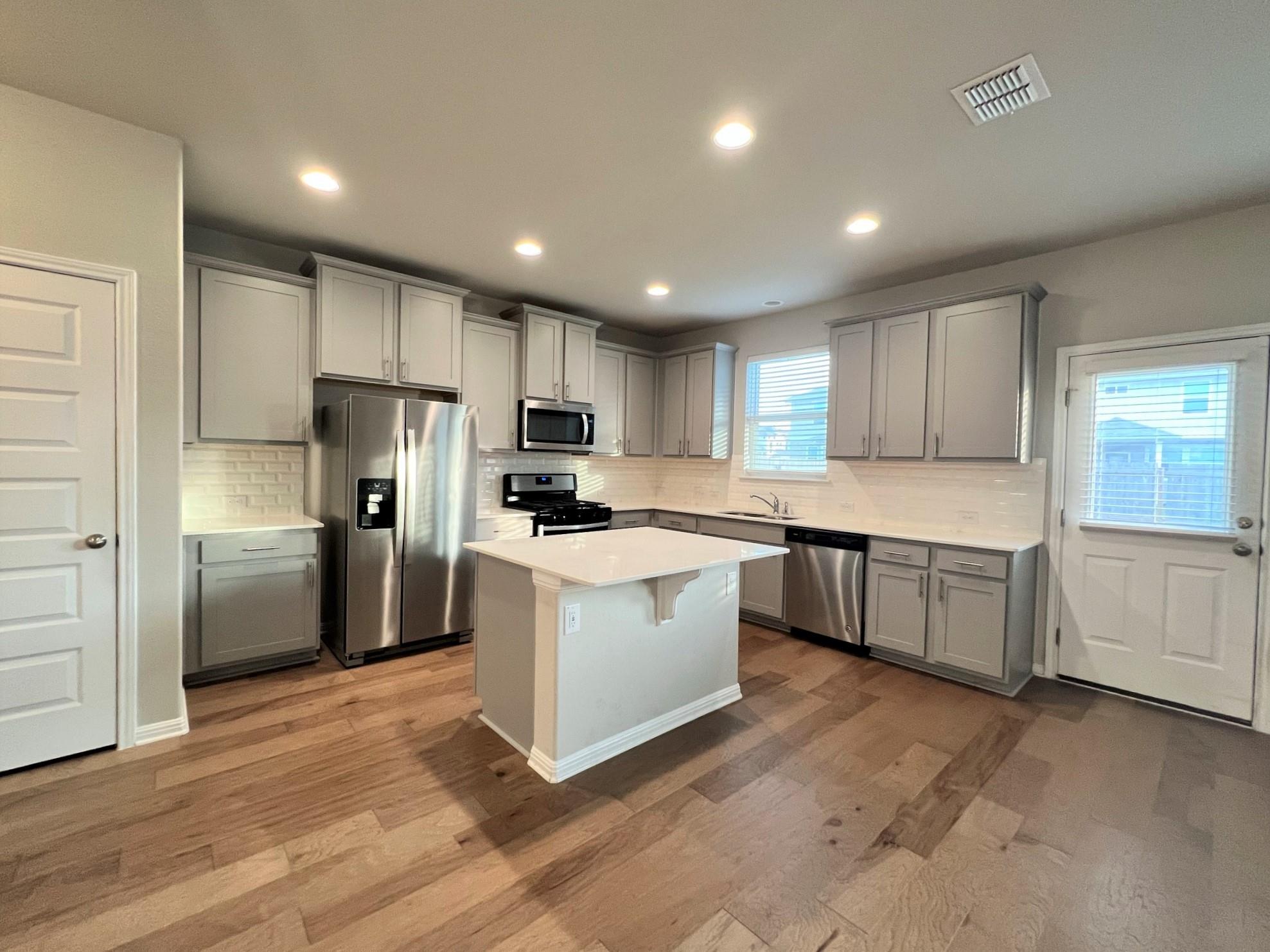 6413 Owl Creek Ln, Austin, TX 78747