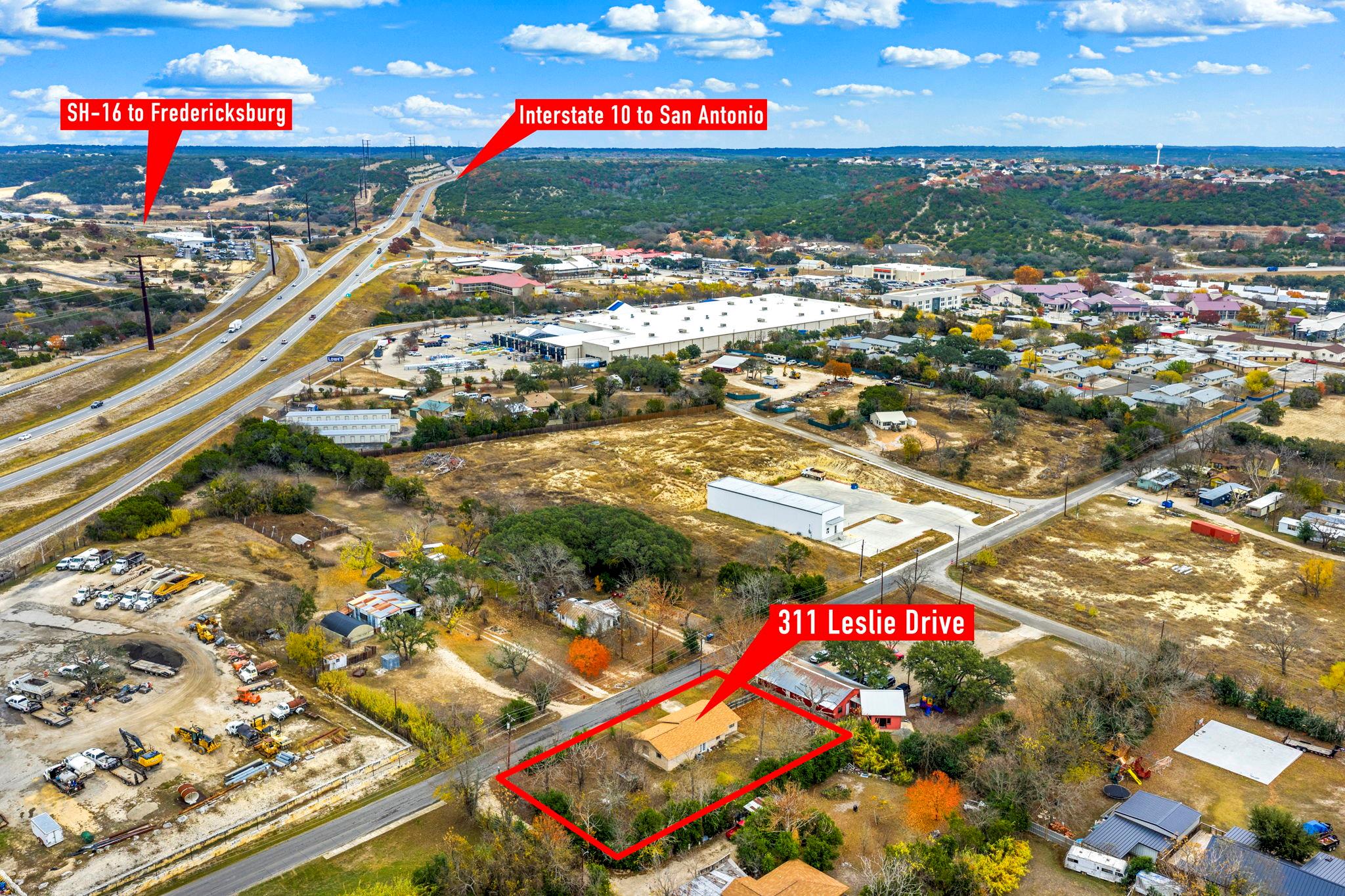 311 Leslie Dr, Kerrville, TX 78028