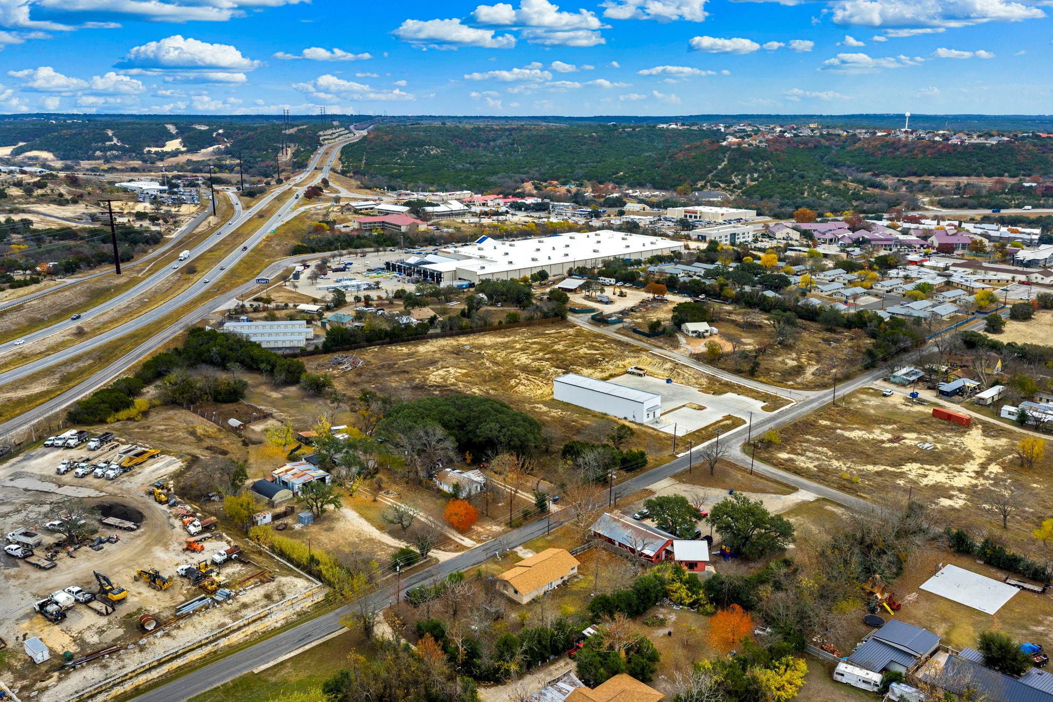 311 Leslie Dr, Kerrville, TX 78028