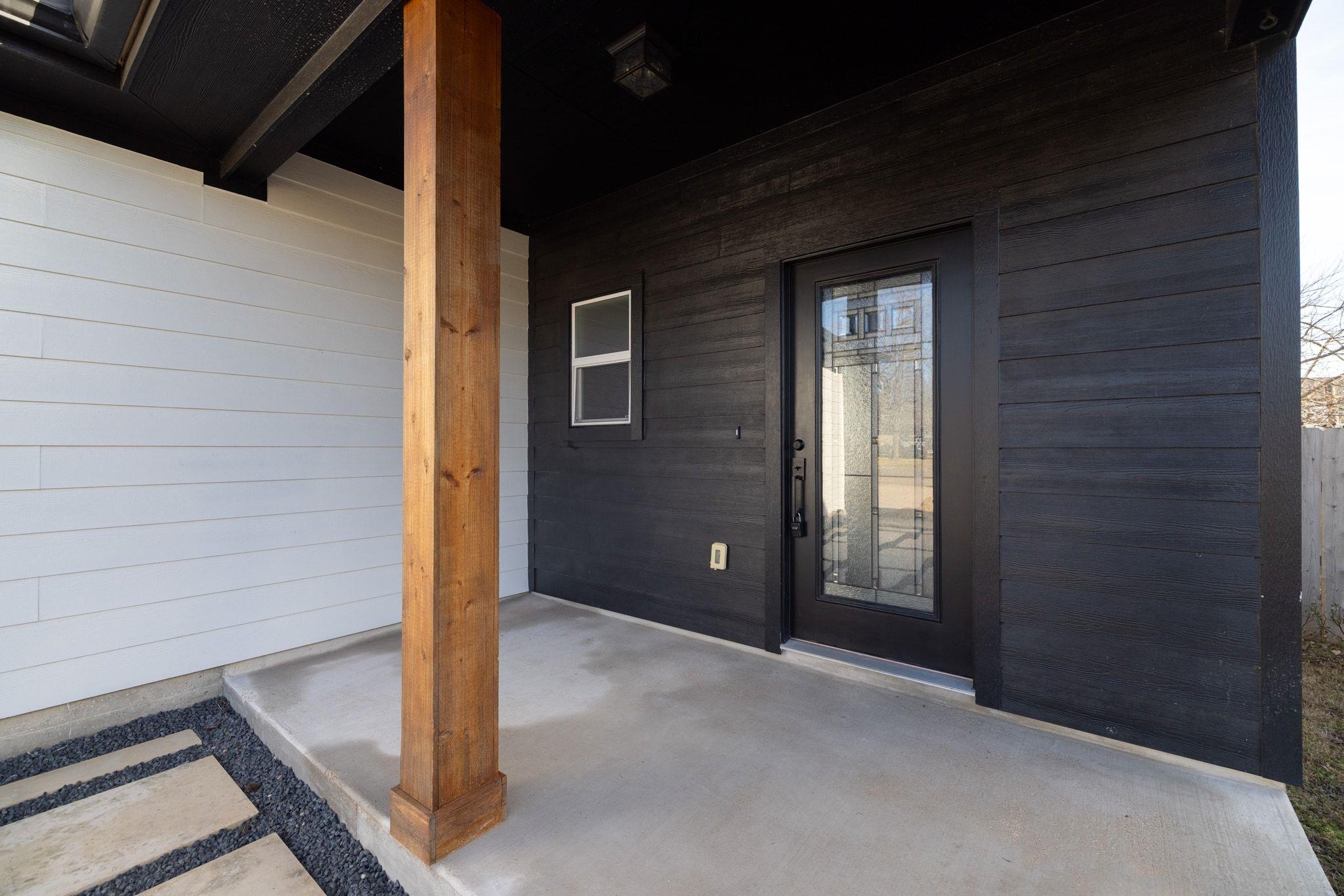 609A W 7th St, Taylor, TX 76574