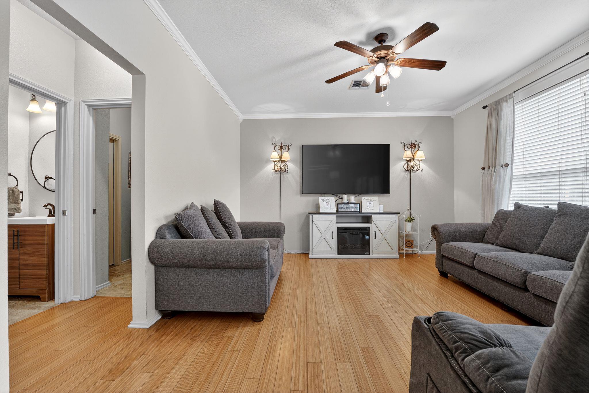 1307 Coral Cay Ln, Round Rock, TX 78664