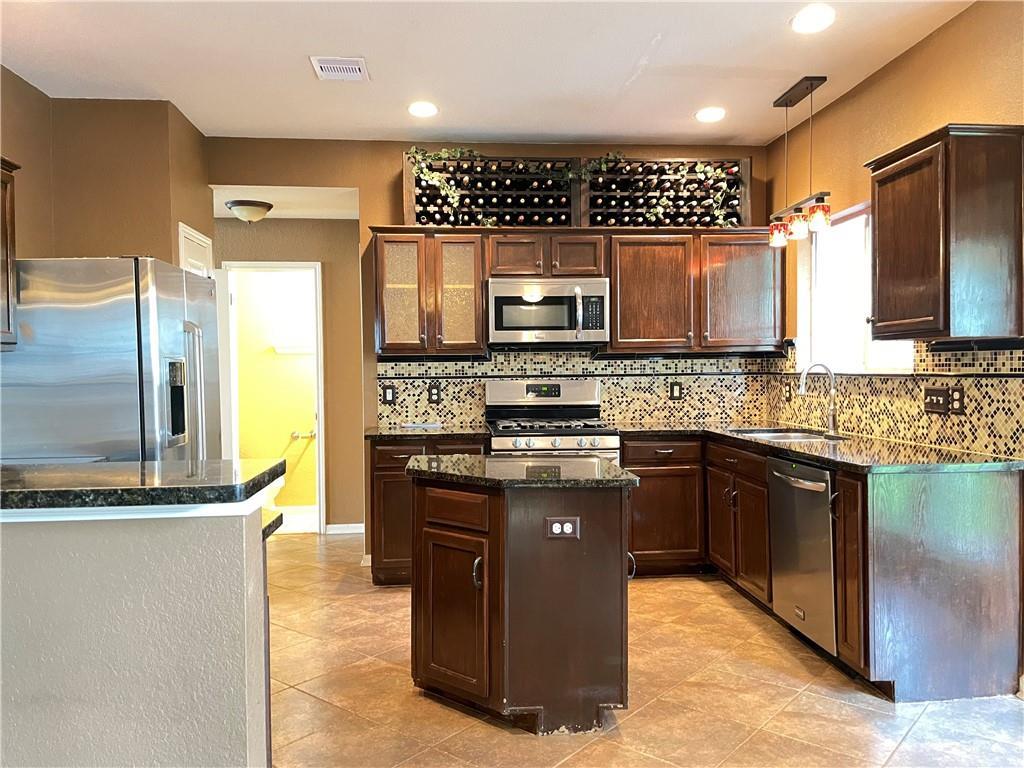 8217 Longdraw Dr, Round Rock, TX 78681