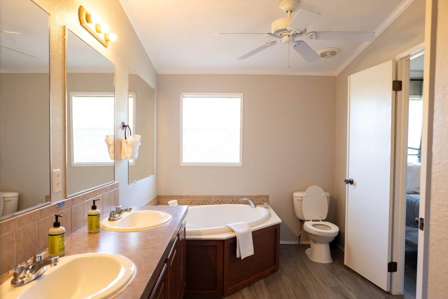 1901 Harmon Hills Rd, Dripping Springs, TX 78620