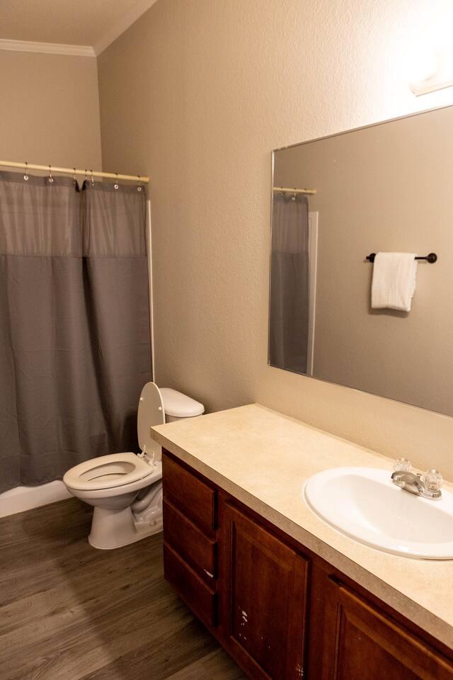 1901 Harmon Hills Rd, Dripping Springs, TX 78620