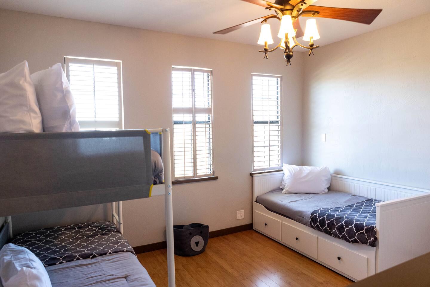 1901 Harmon Hills Rd, Dripping Springs, TX 78620