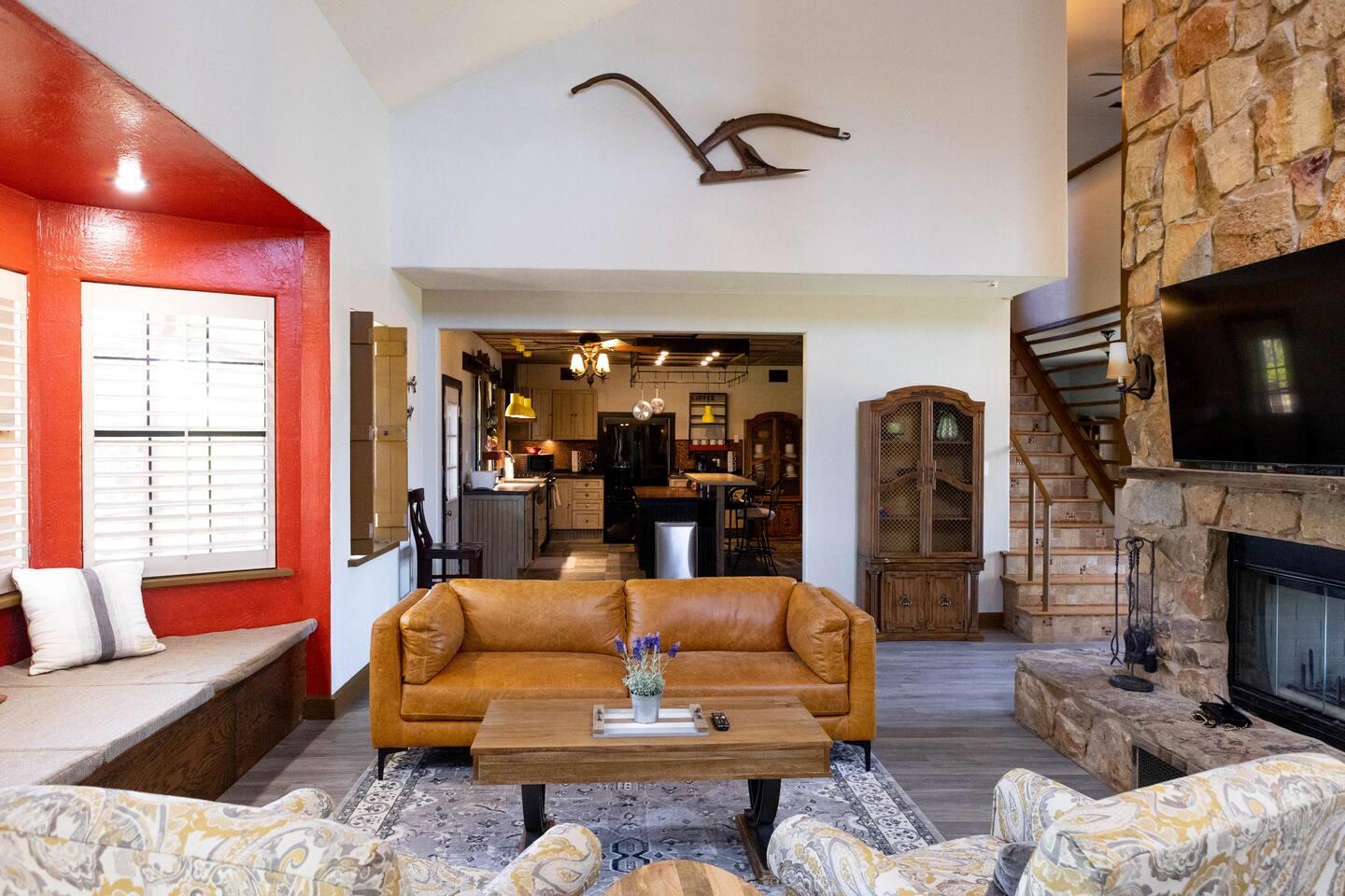 1901 Harmon Hills Rd, Dripping Springs, TX 78620