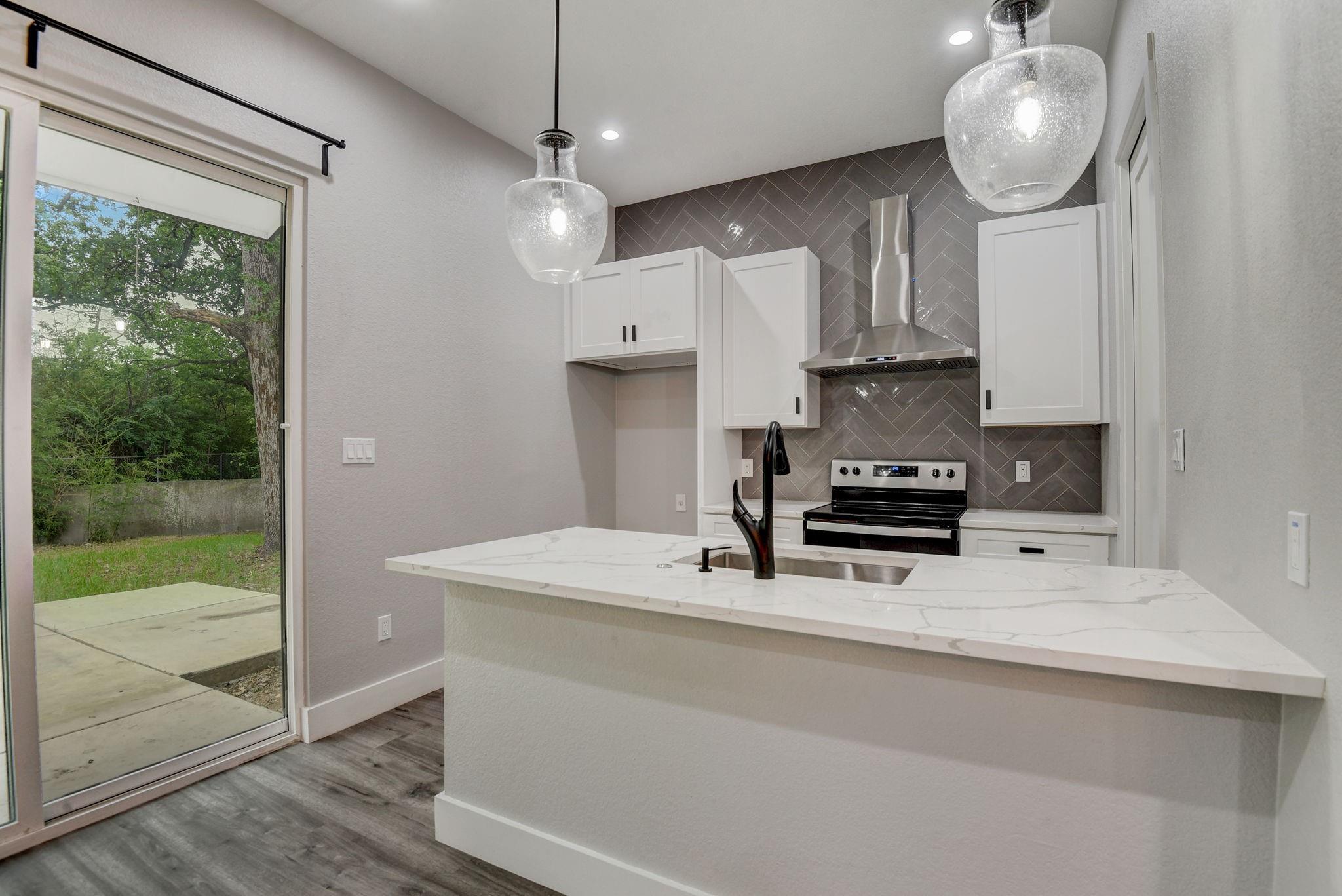 2507 Rogge Ln # 2, Austin, TX 78723