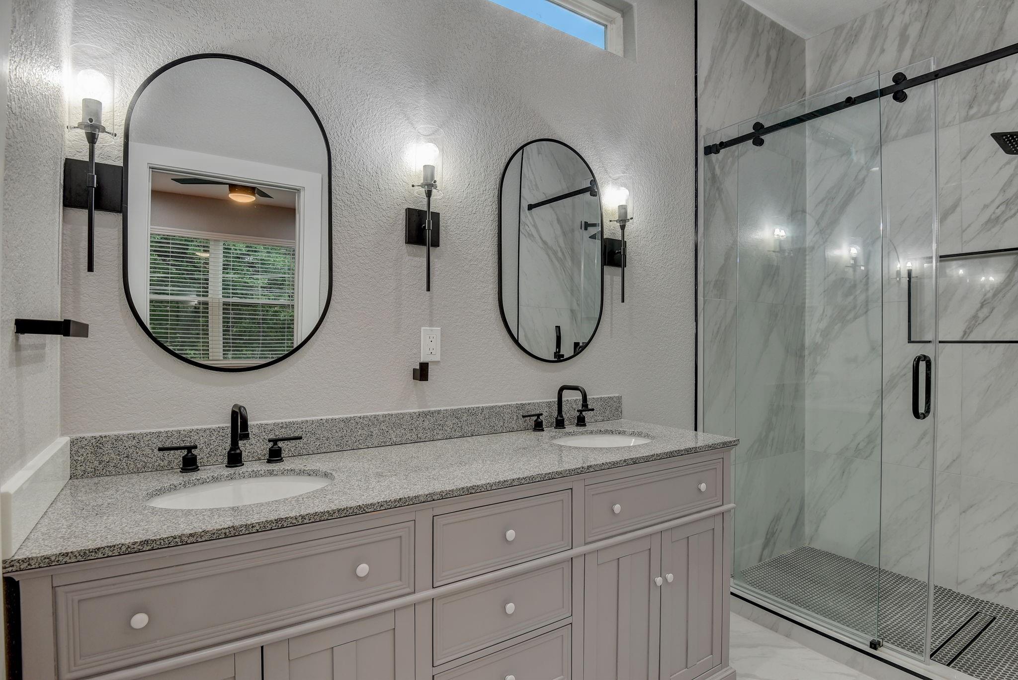 2507 Rogge Ln # 2, Austin, TX 78723