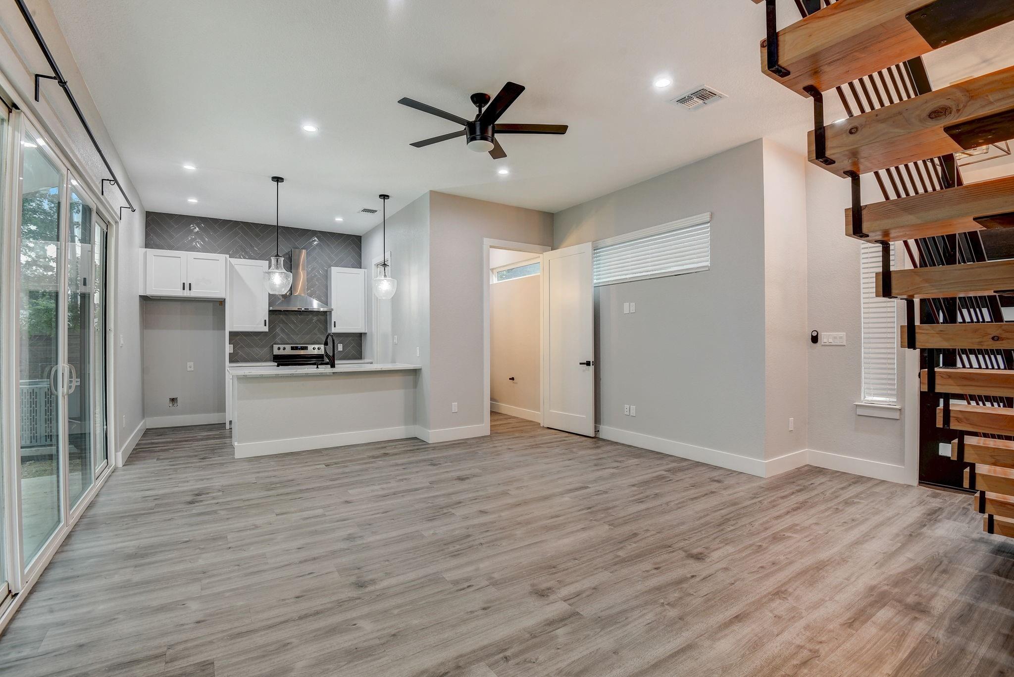 2507 Rogge Ln # 2, Austin, TX 78723