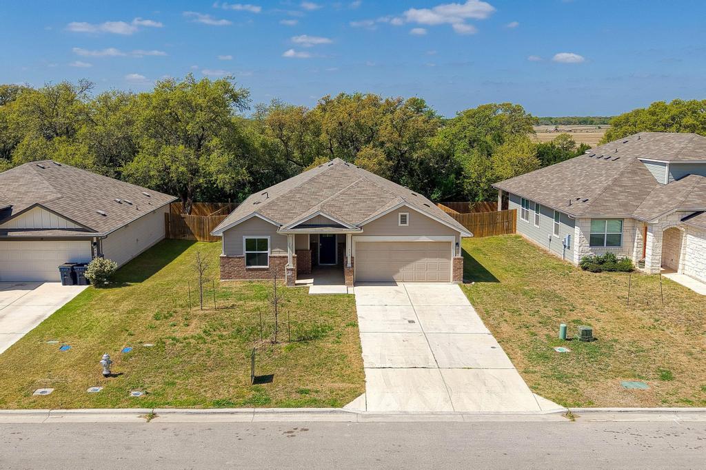 252 Bunting Ln, Bertram, TX 78605