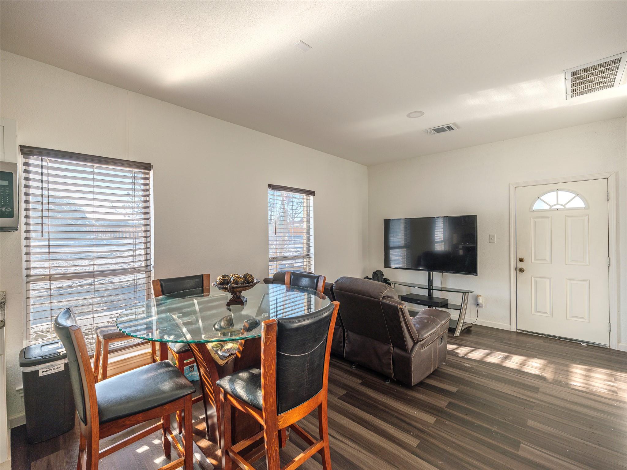 80 Family Cir, Hutto, TX 78634