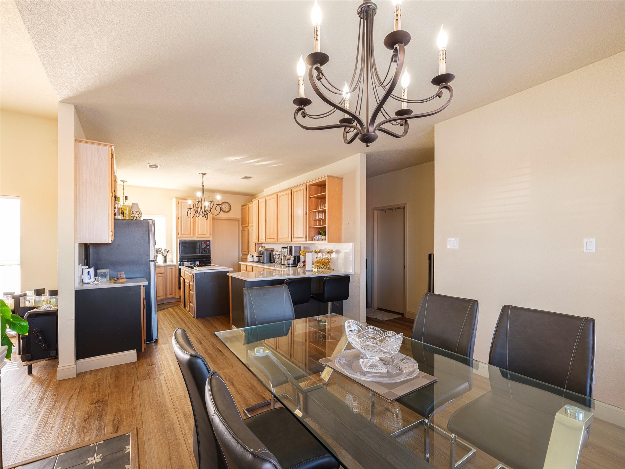 80 Family Cir, Hutto, TX 78634