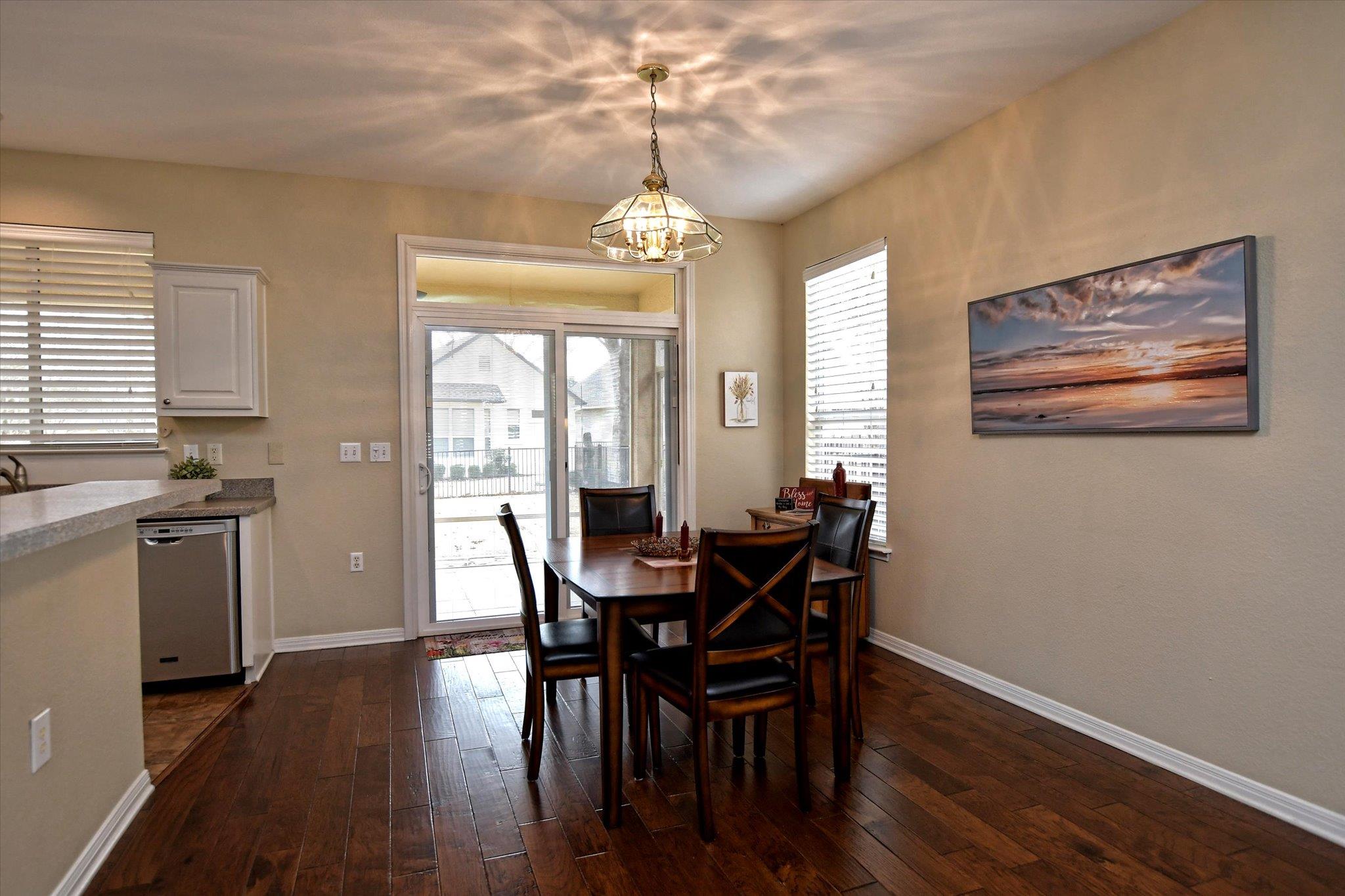 121 Buttercup Trl, Georgetown, TX 78633