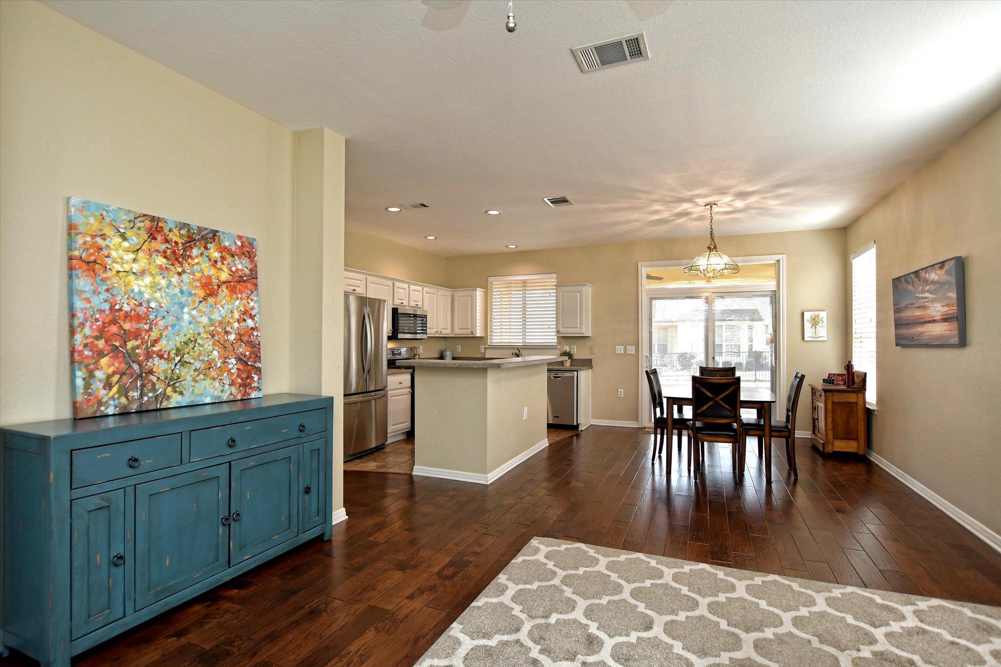 121 Buttercup Trl, Georgetown, TX 78633