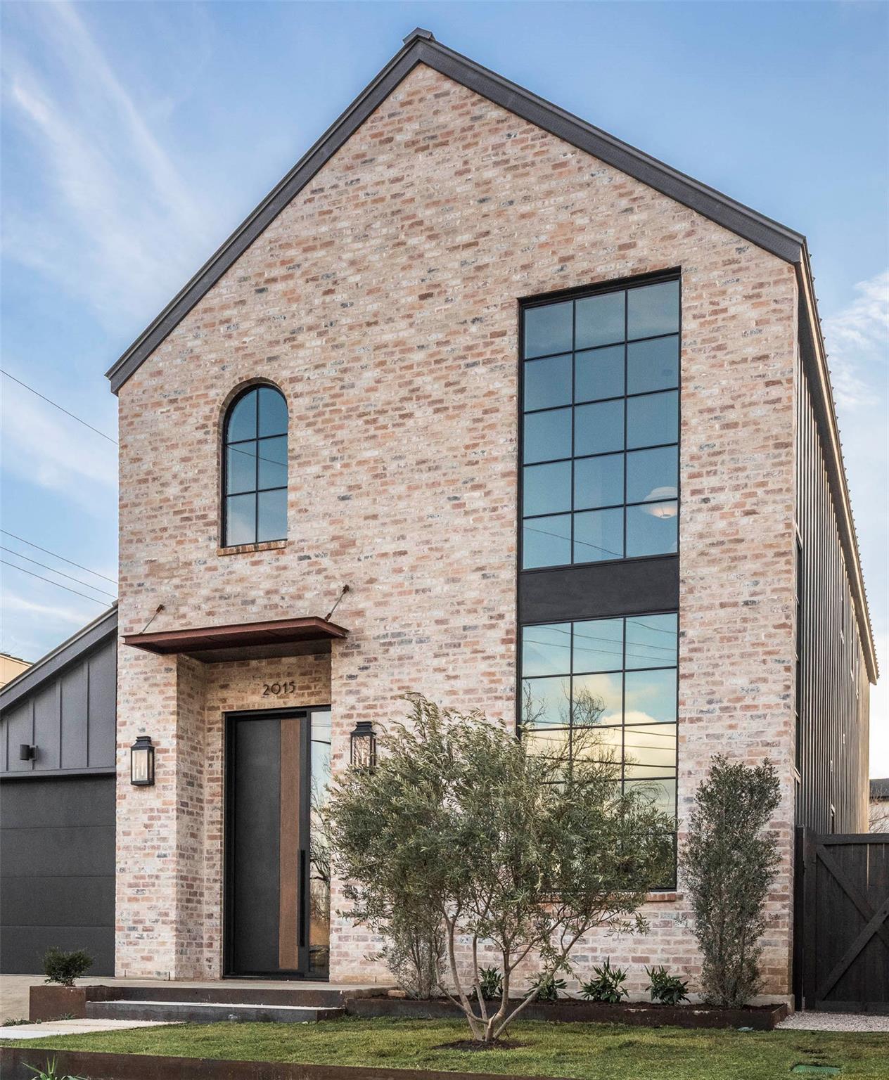 2015 Holland Ave, Austin, TX 78704