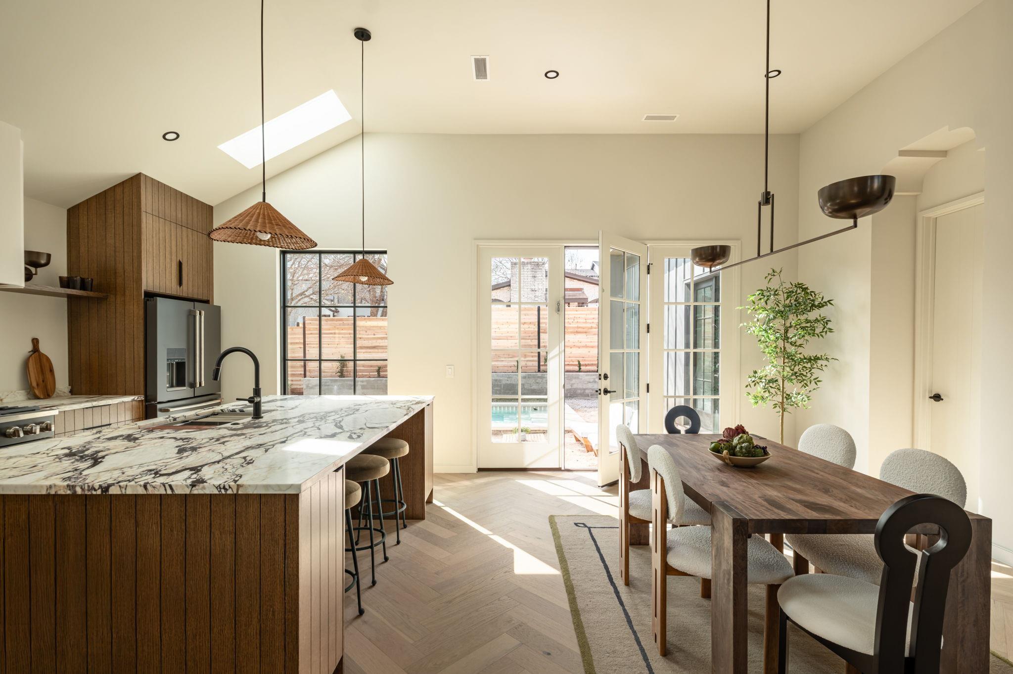 2015 Holland Ave, Austin, TX 78704