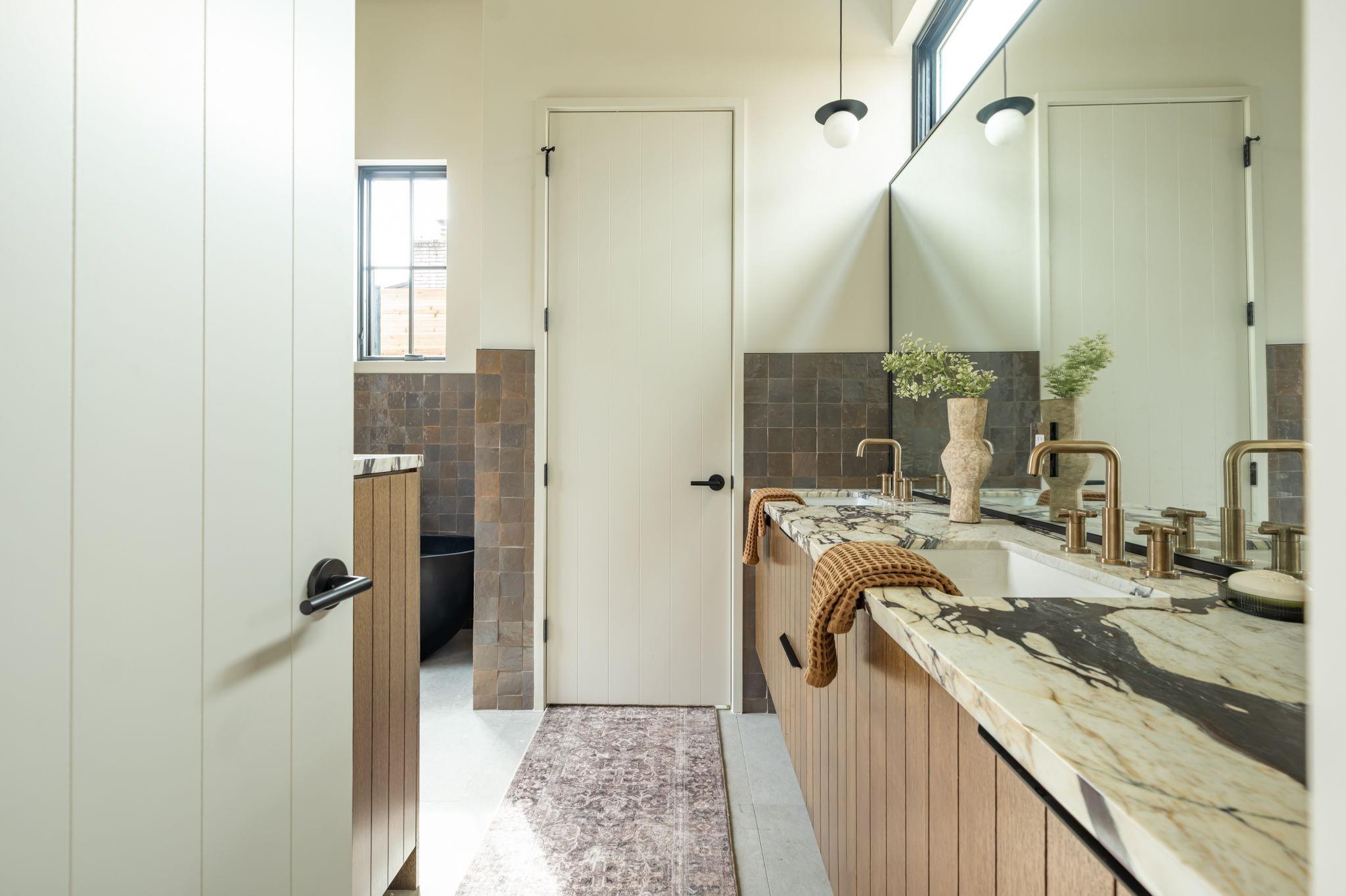 2015 Holland Ave, Austin, TX 78704