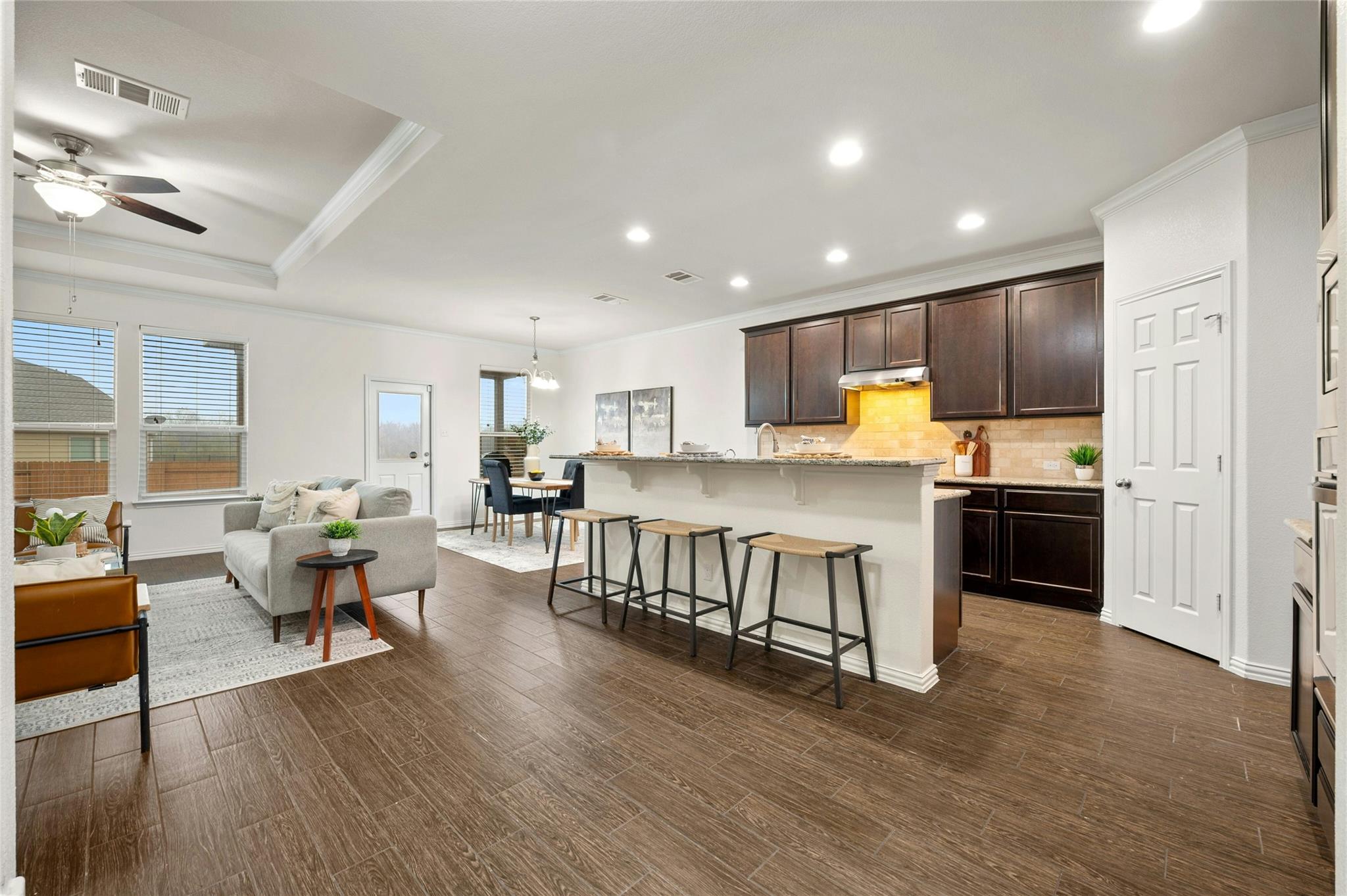 21005 Isle Of Glass St, Pflugerville, TX 78660