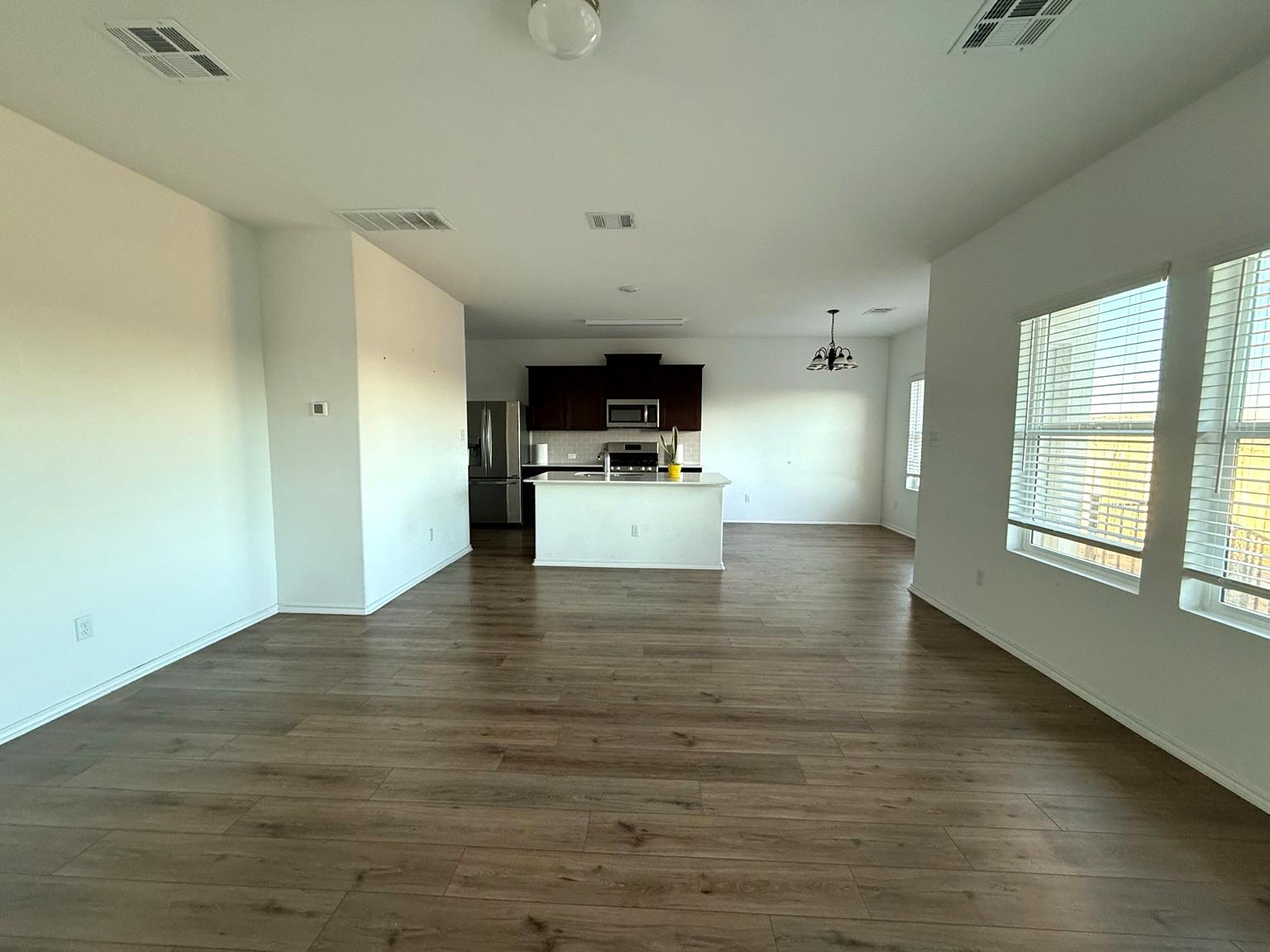 8109 Copper Prairie Bnd, Lago Vista, TX 78645