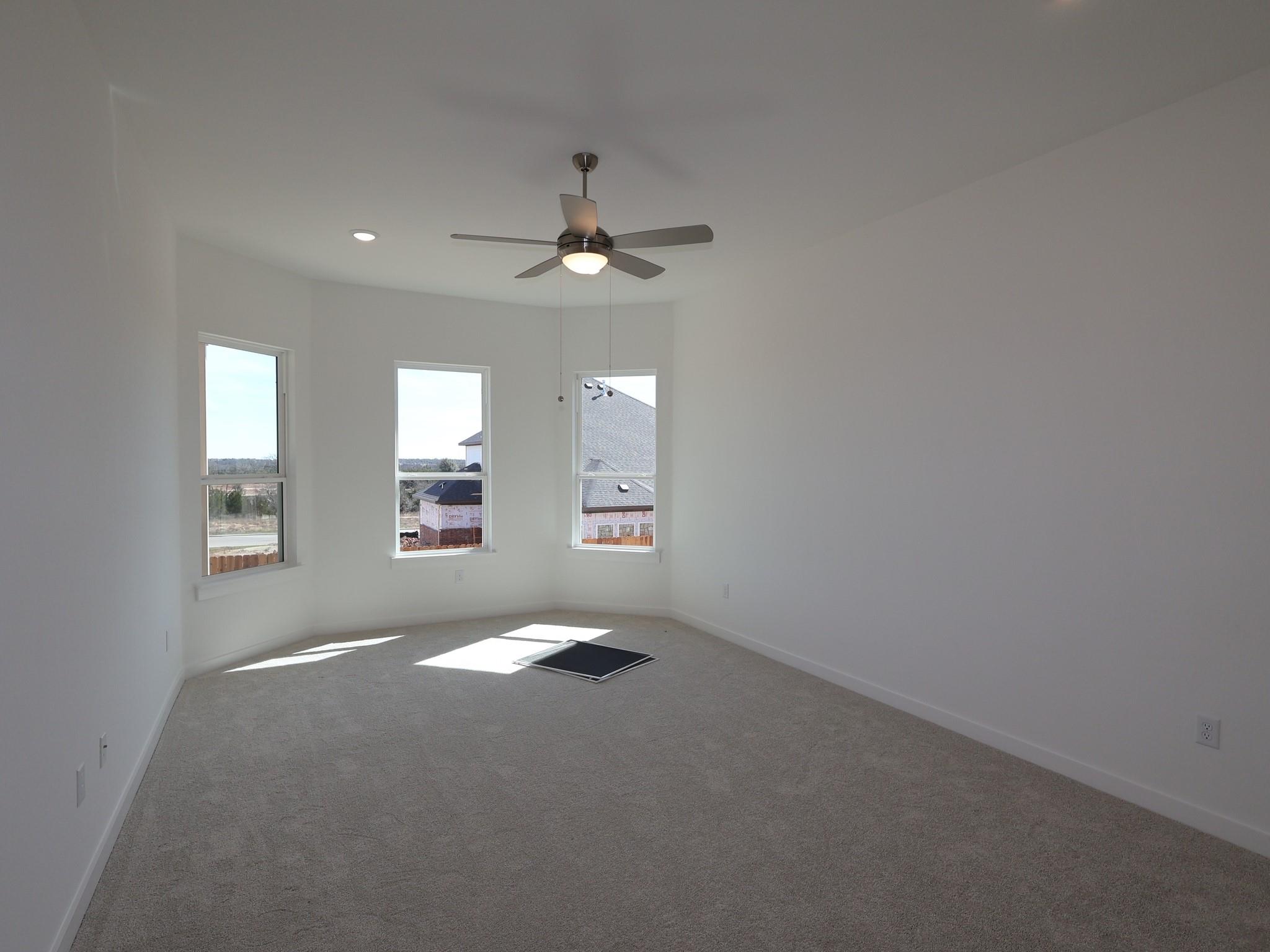 900 Purmela St, Leander, TX 78641