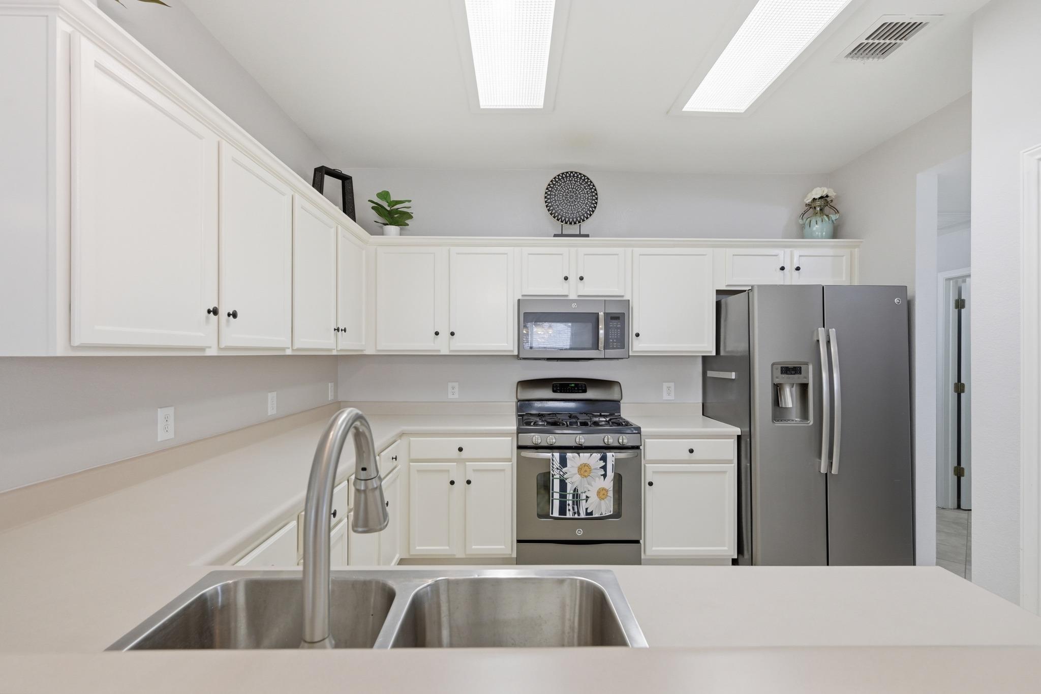 4542 Corran Ferry Loop, Austin, TX 78749