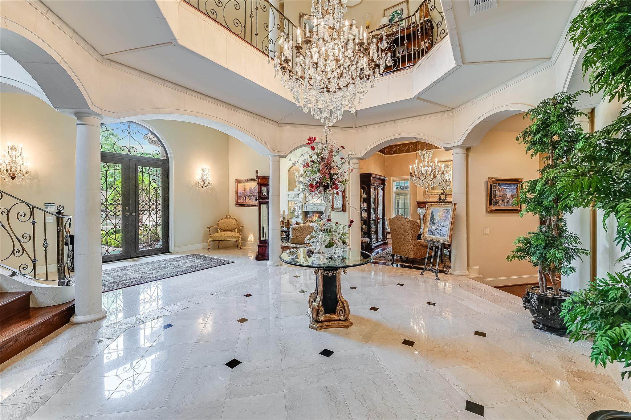 8611 Young Ln, Austin, TX 78737