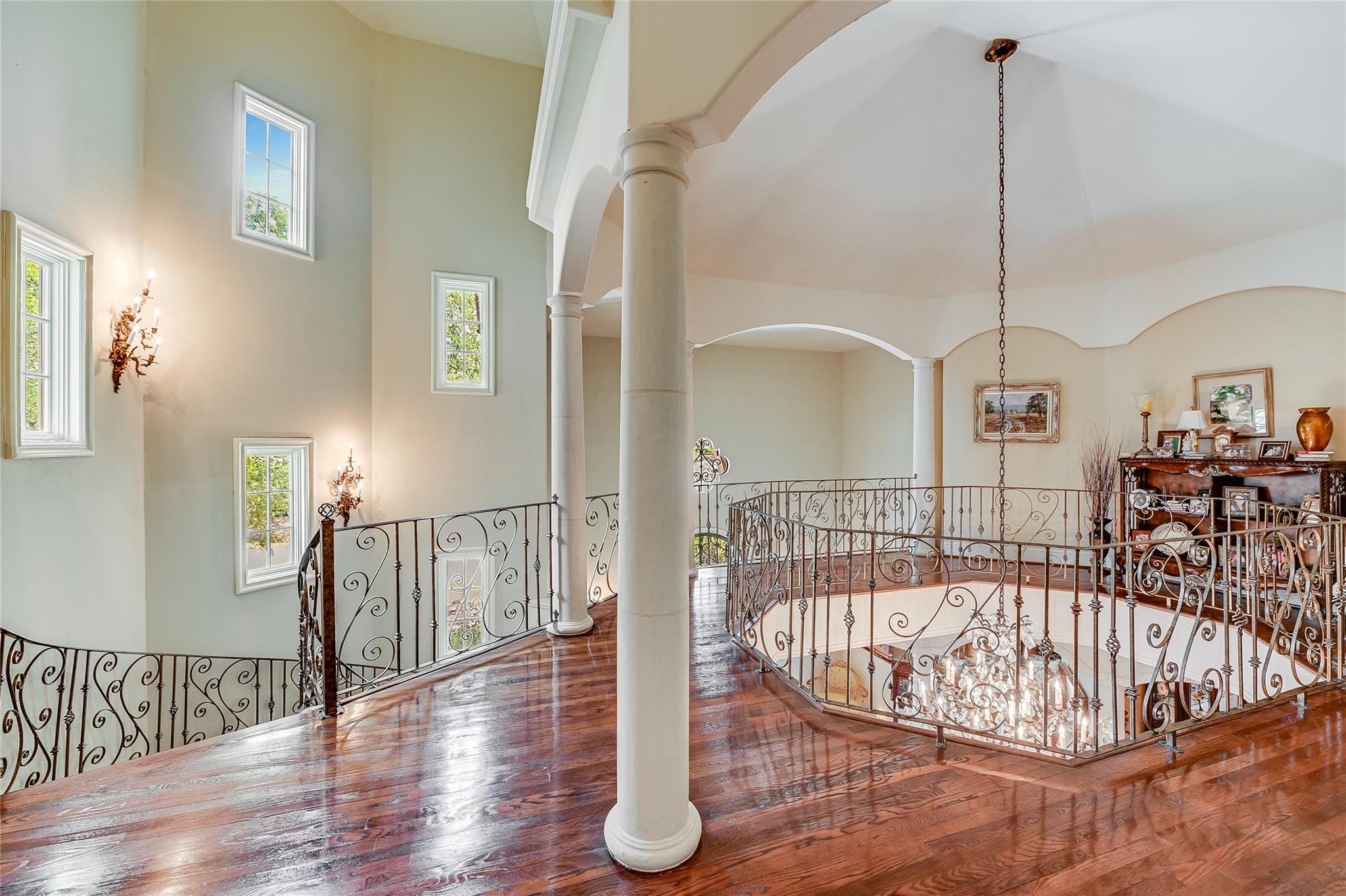 8611 Young Ln, Austin, TX 78737