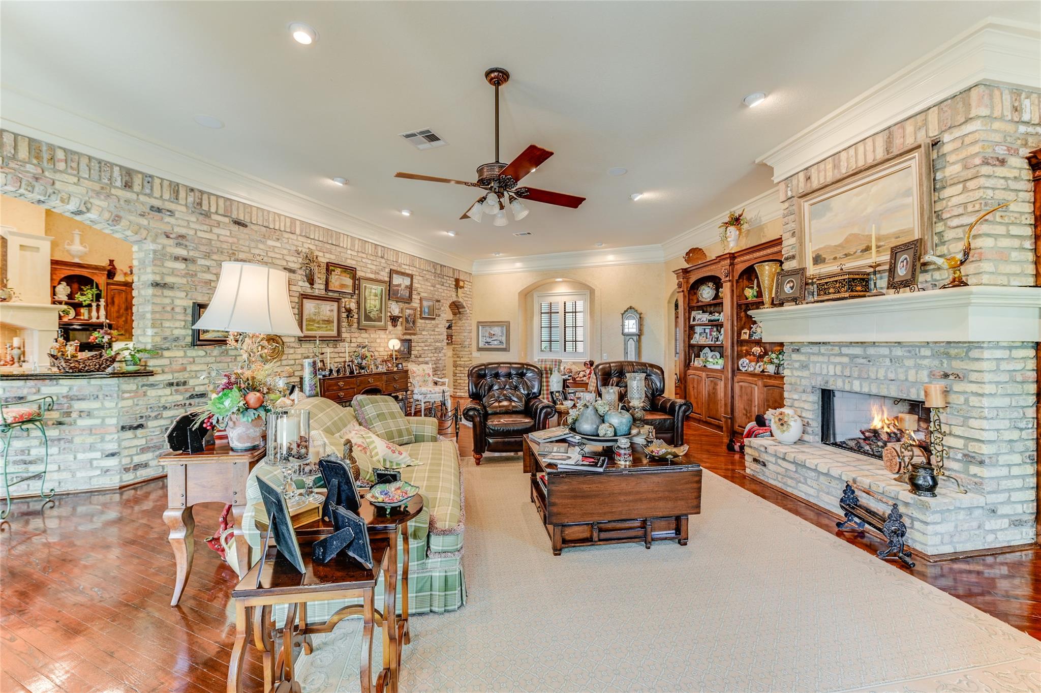 8611 Young Ln, Austin, TX 78737