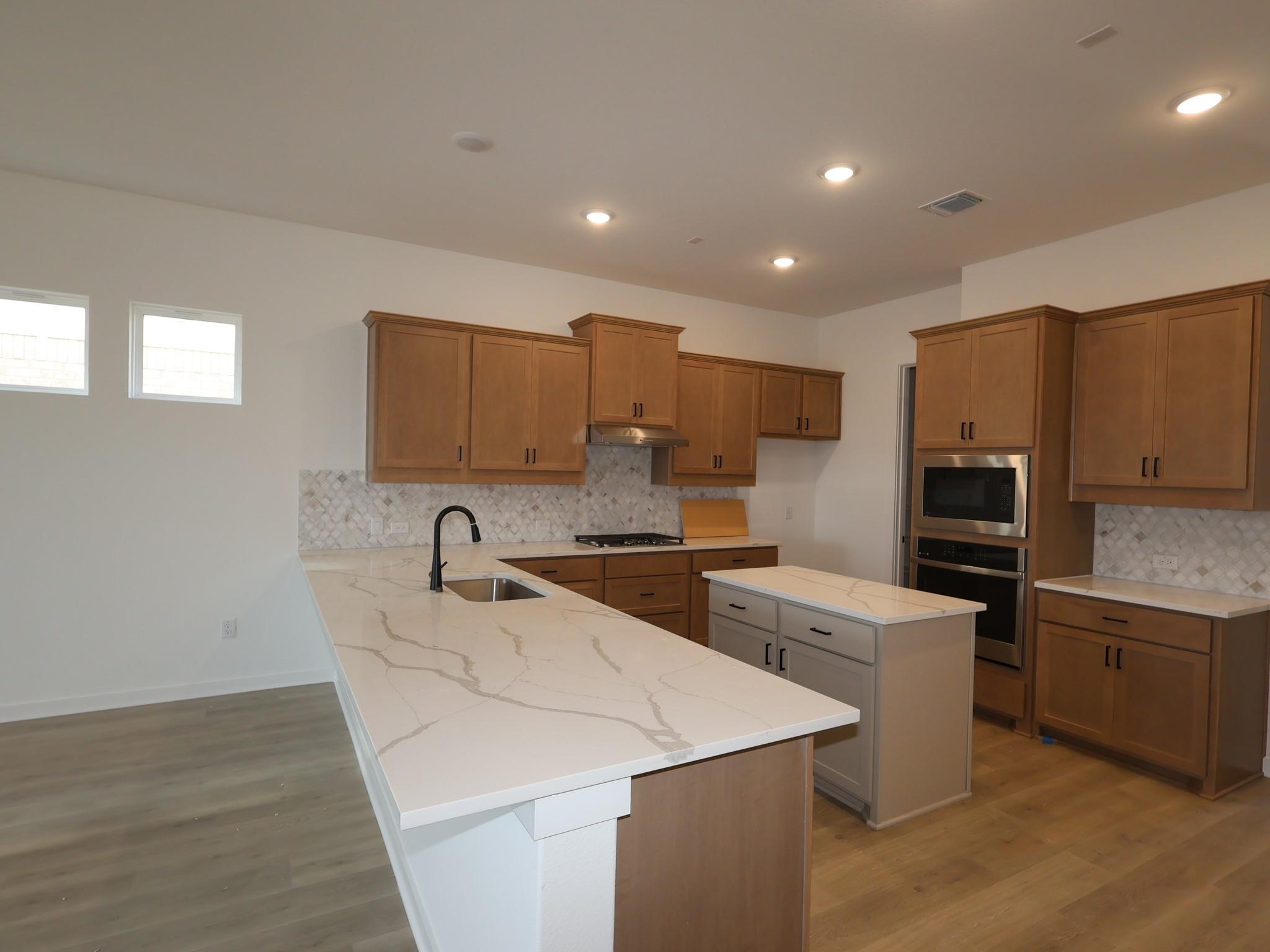 904 Purmela St, Leander, TX 78641