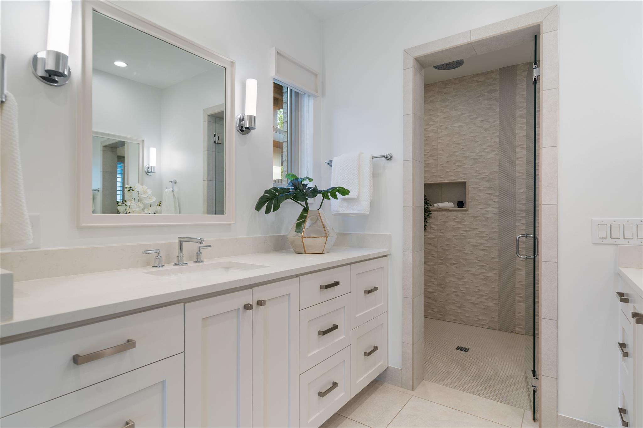 2902 Cedarview Dr, Austin, TX 78704