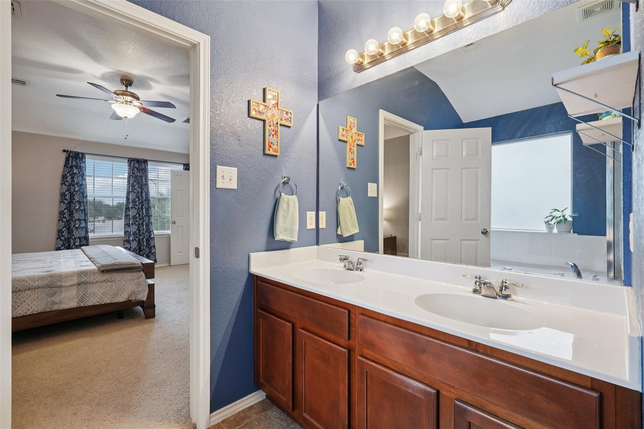 2854 Oakdell Trl, New Braunfels, TX 78130