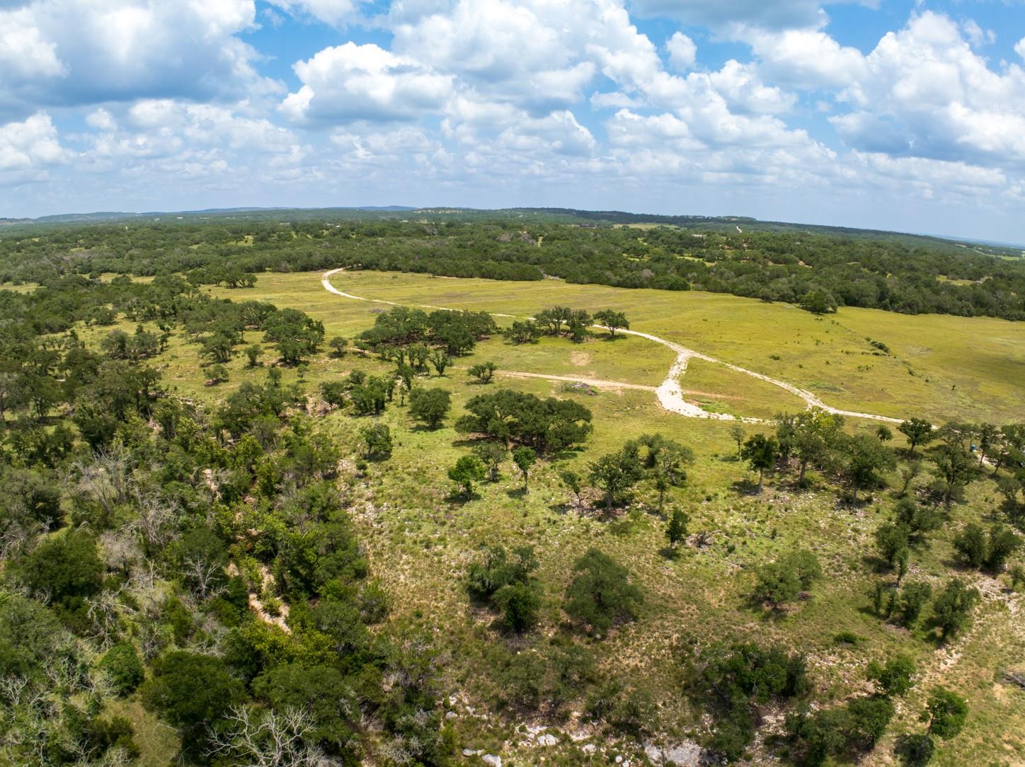 3979 Chimney Valley Rd, Blanco, TX 78606