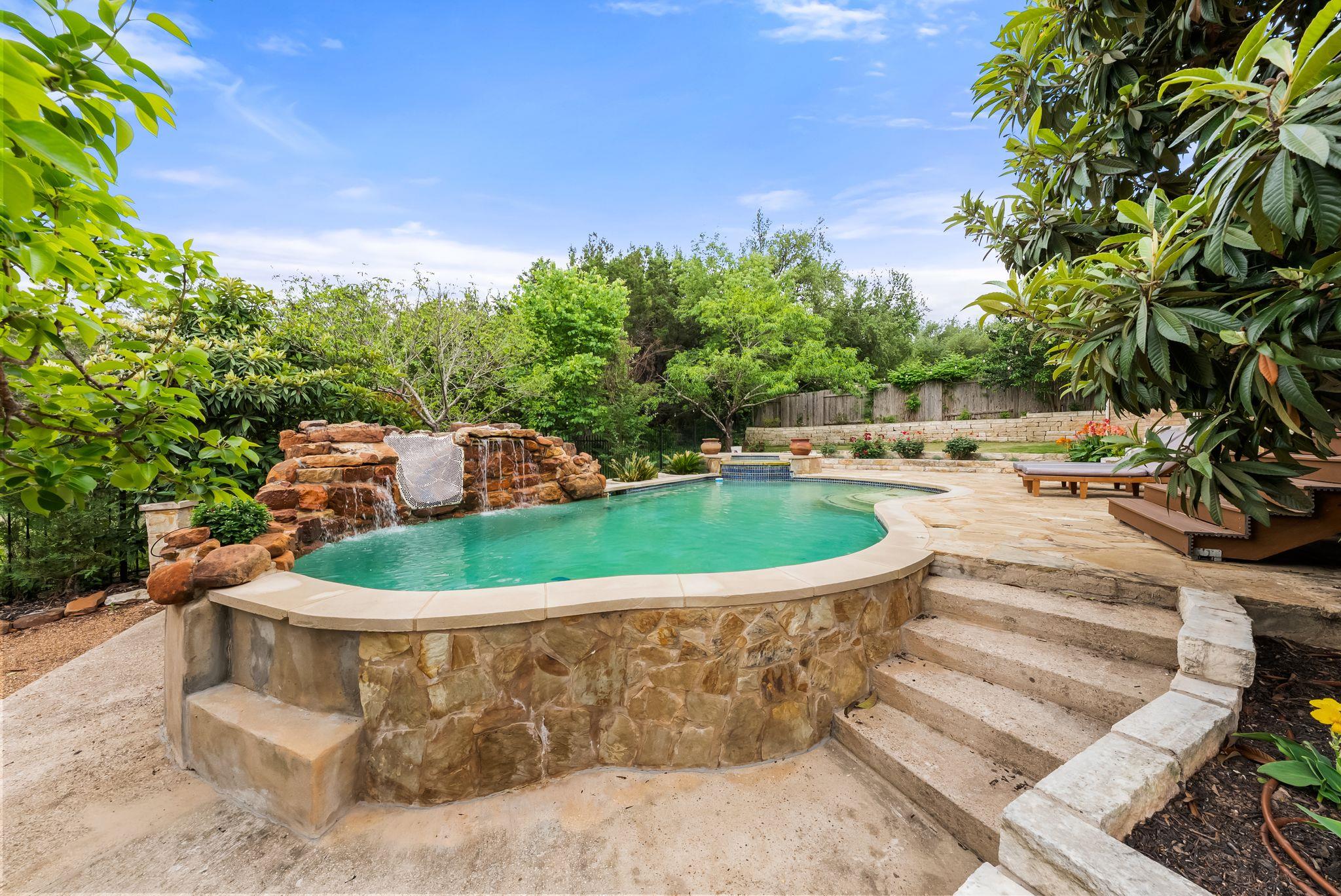 2429 Shire Ridge Dr, Austin, TX 78732