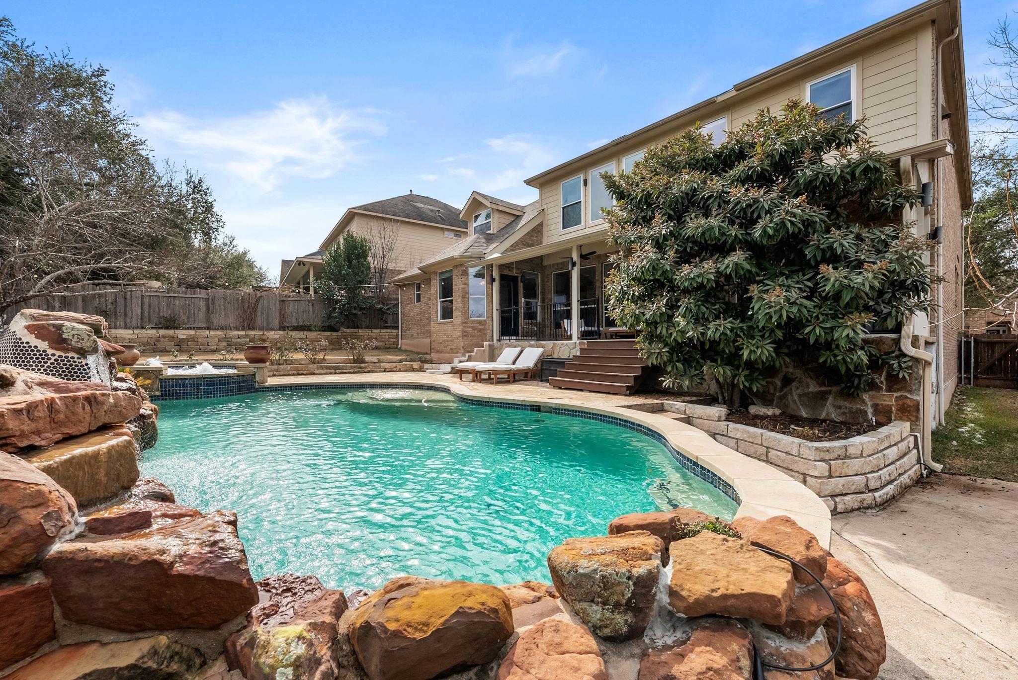 2429 Shire Ridge Dr, Austin, TX 78732