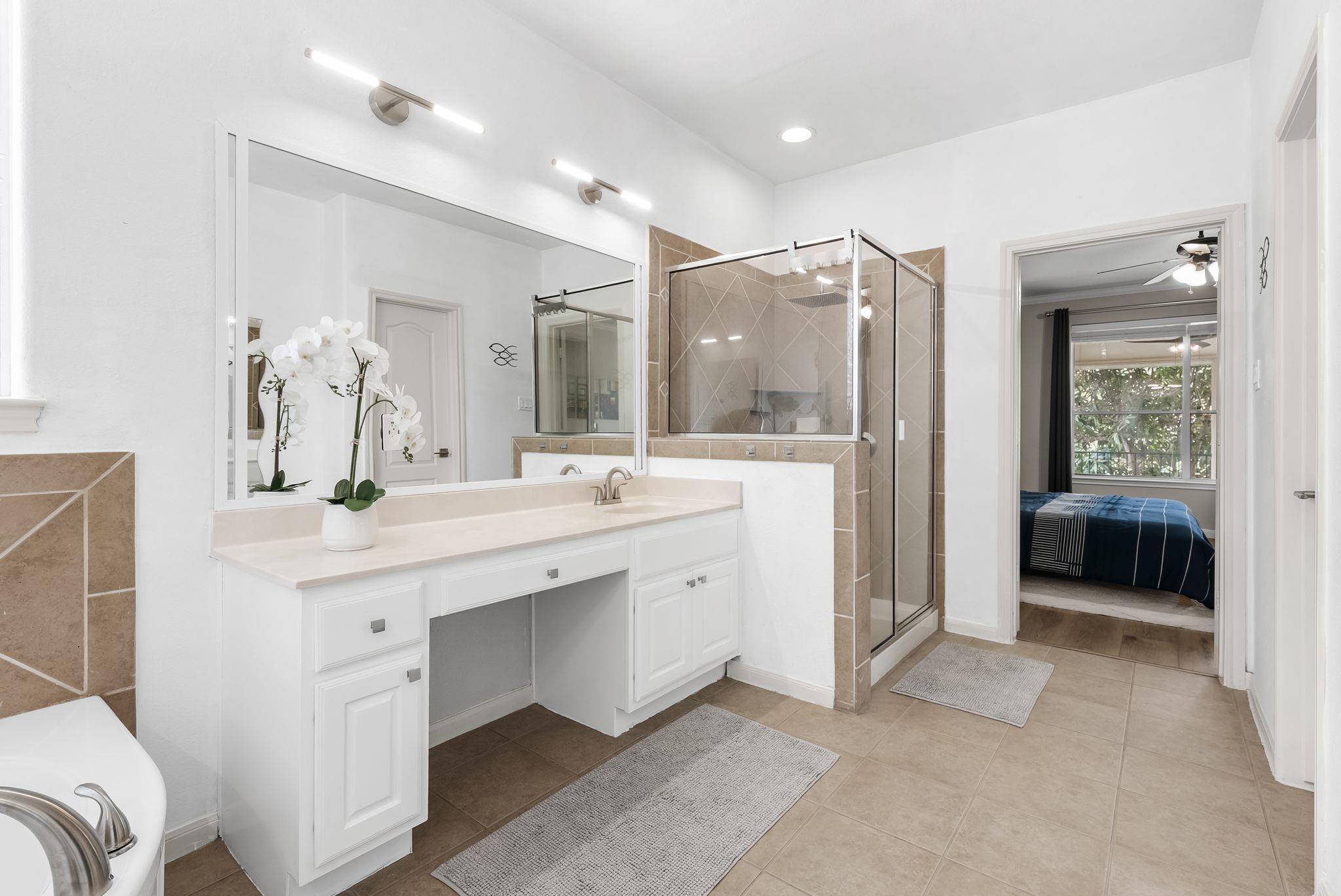 2429 Shire Ridge Dr, Austin, TX 78732