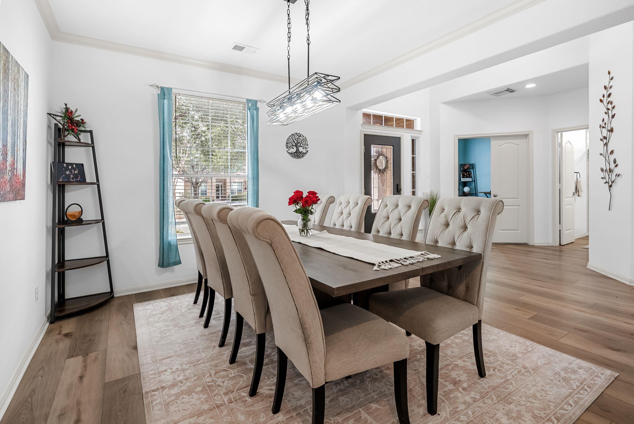 2429 Shire Ridge Dr, Austin, TX 78732