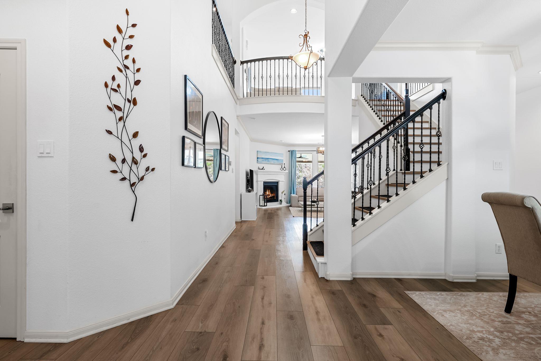 2429 Shire Ridge Dr, Austin, TX 78732