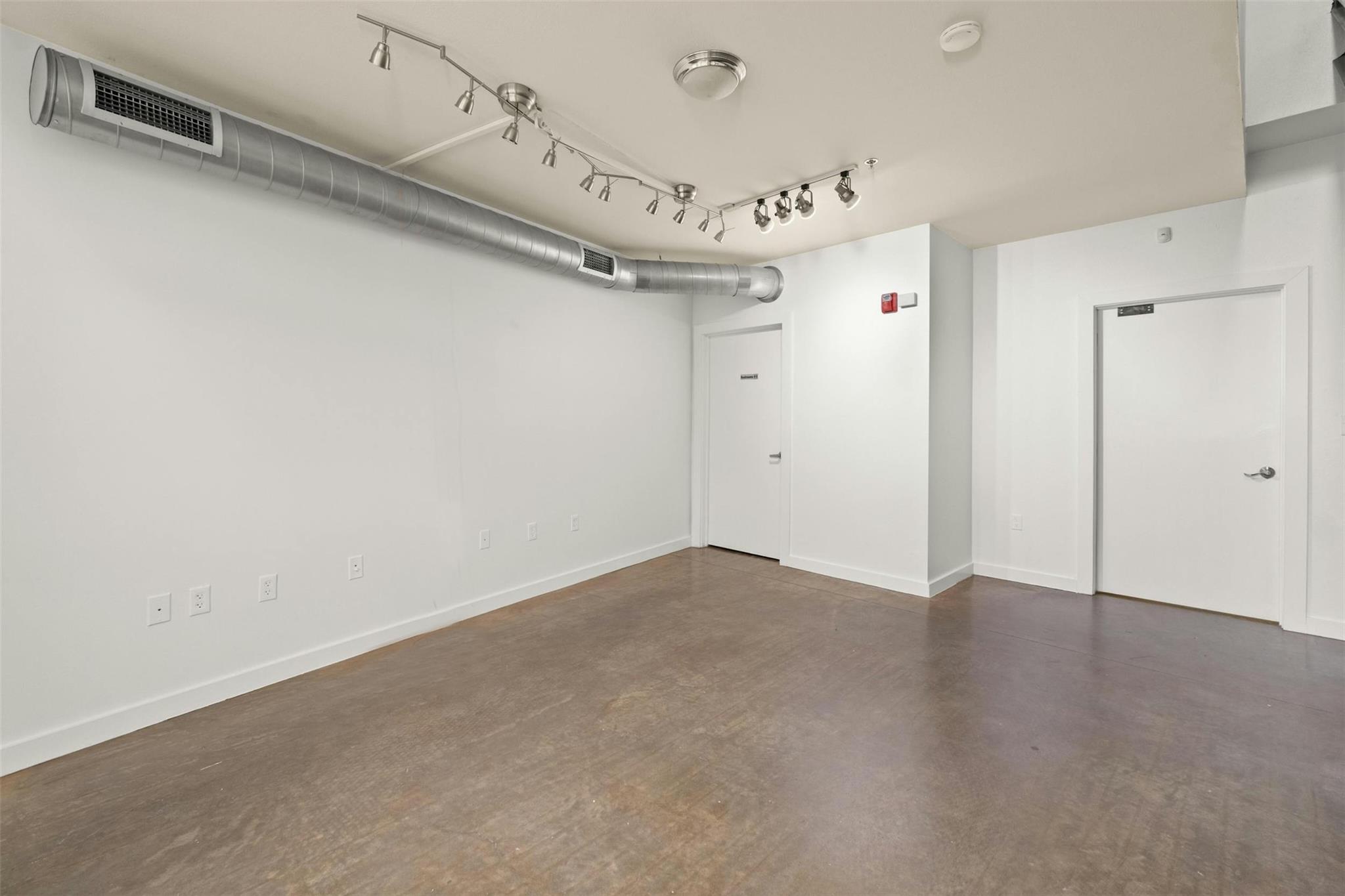 1601 E Cesar Chavez St # 106, Austin, TX 78702