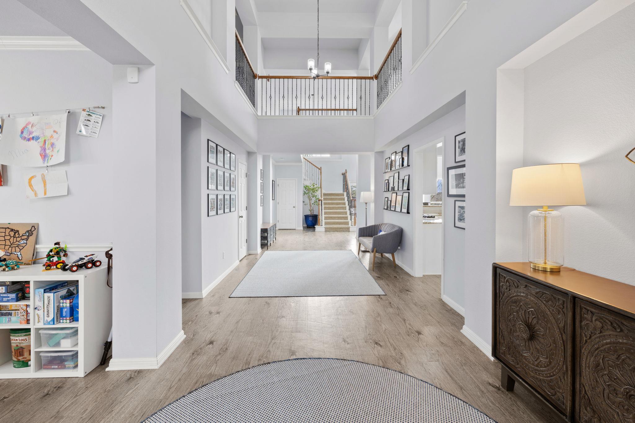 136 Eaton Ln, Austin, TX 78737