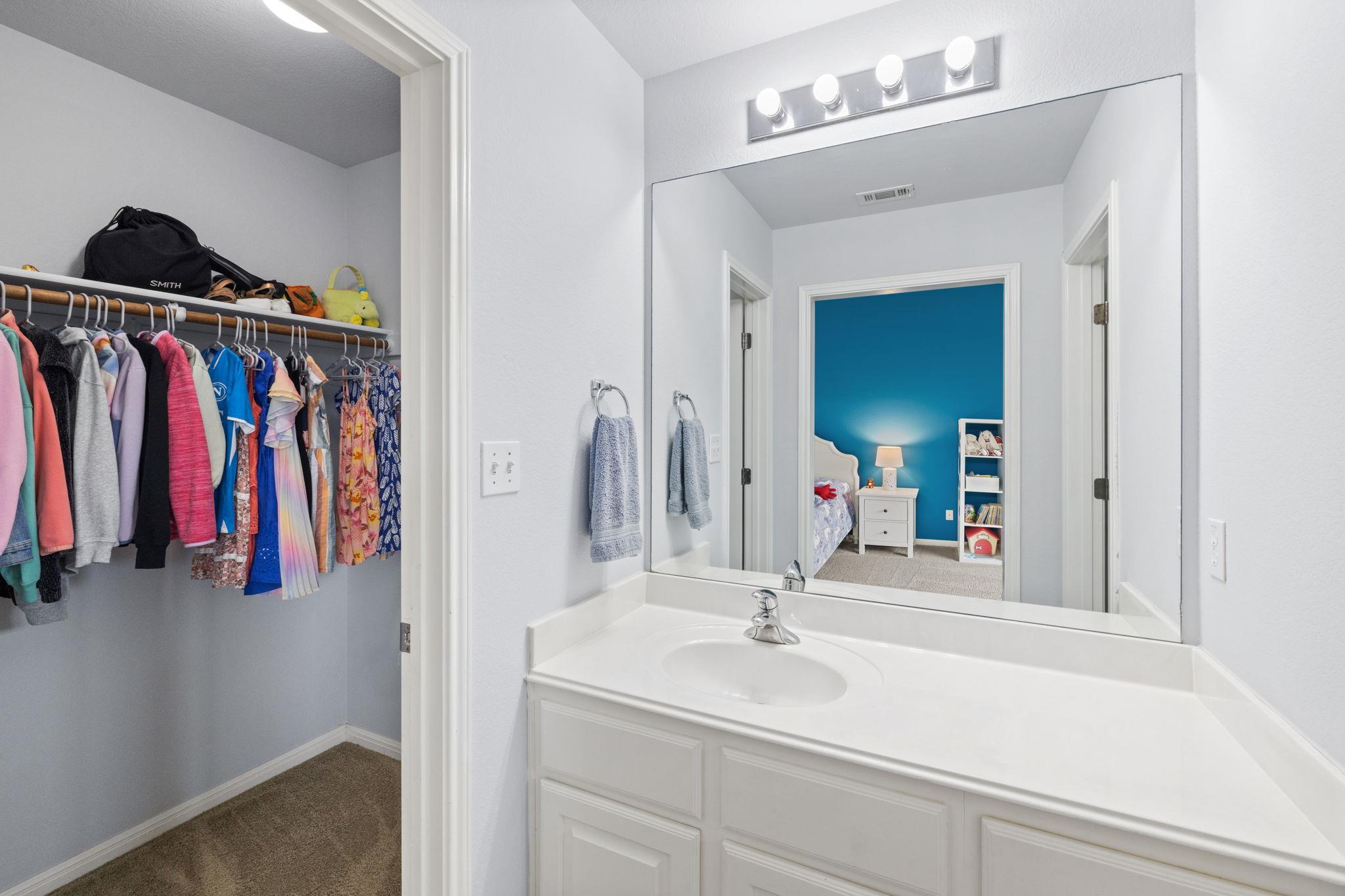 136 Eaton Ln, Austin, TX 78737