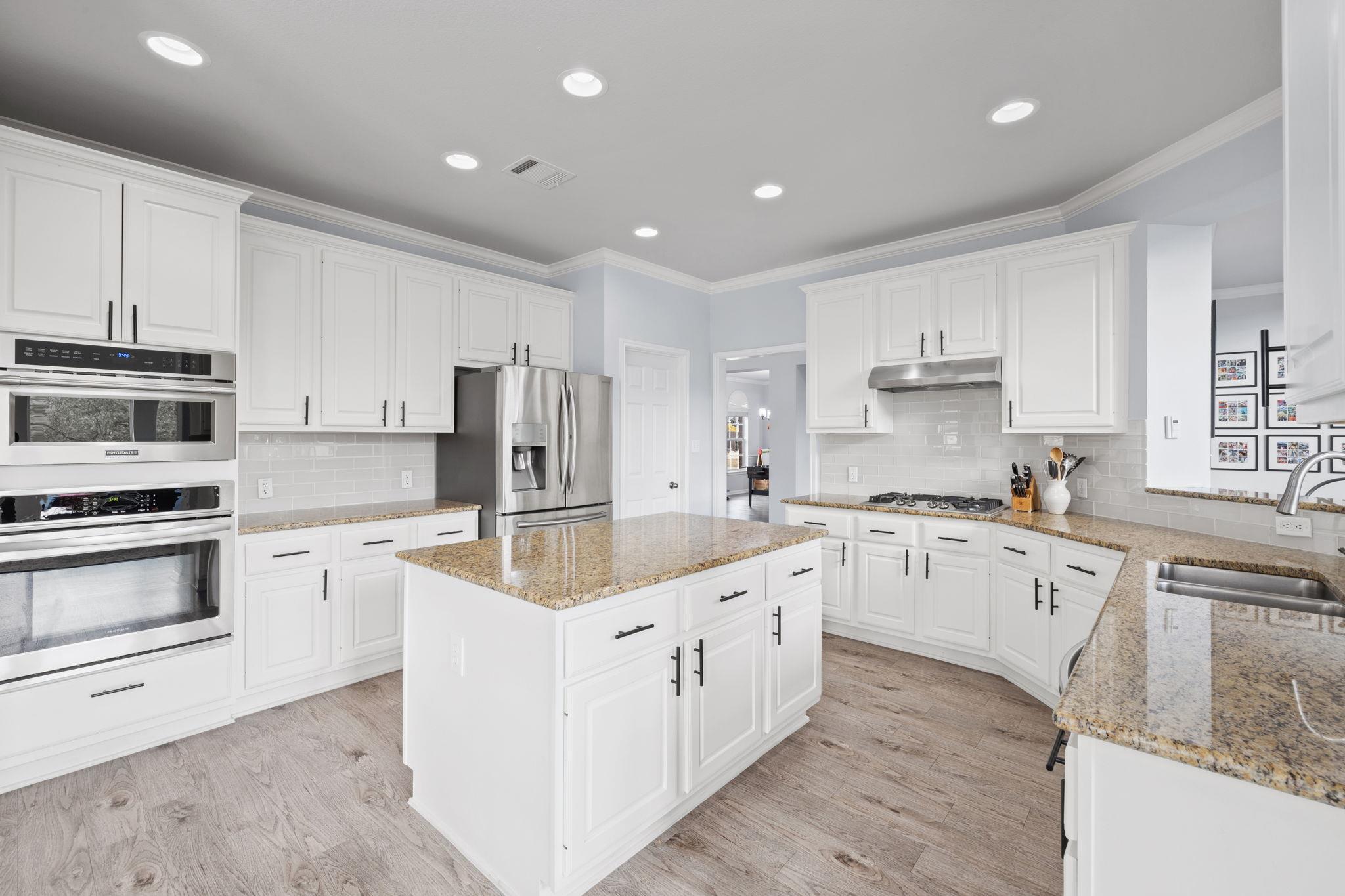 136 Eaton Ln, Austin, TX 78737