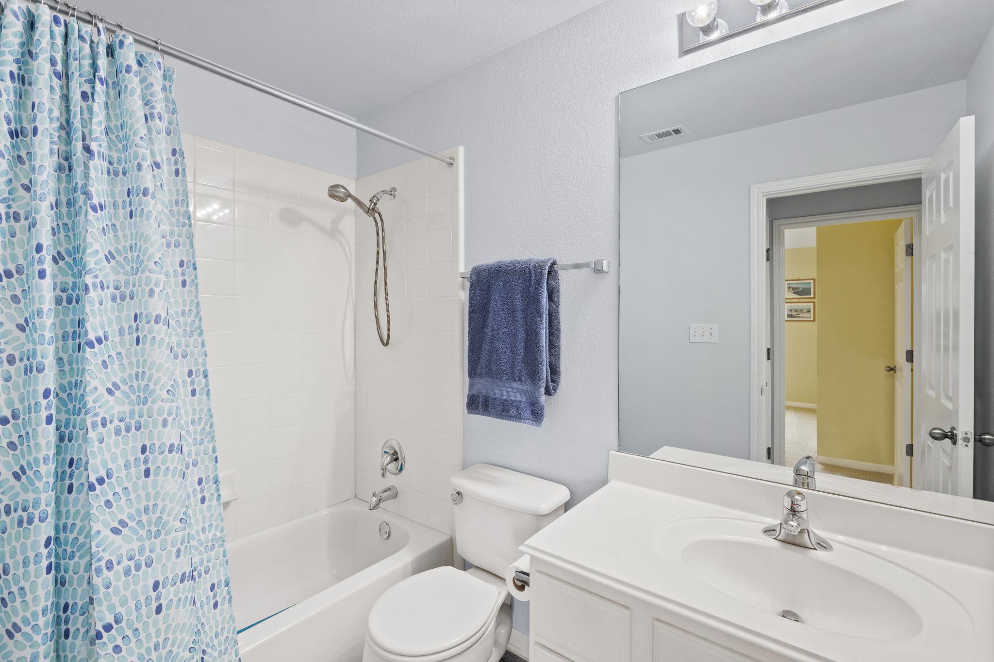 136 Eaton Ln, Austin, TX 78737