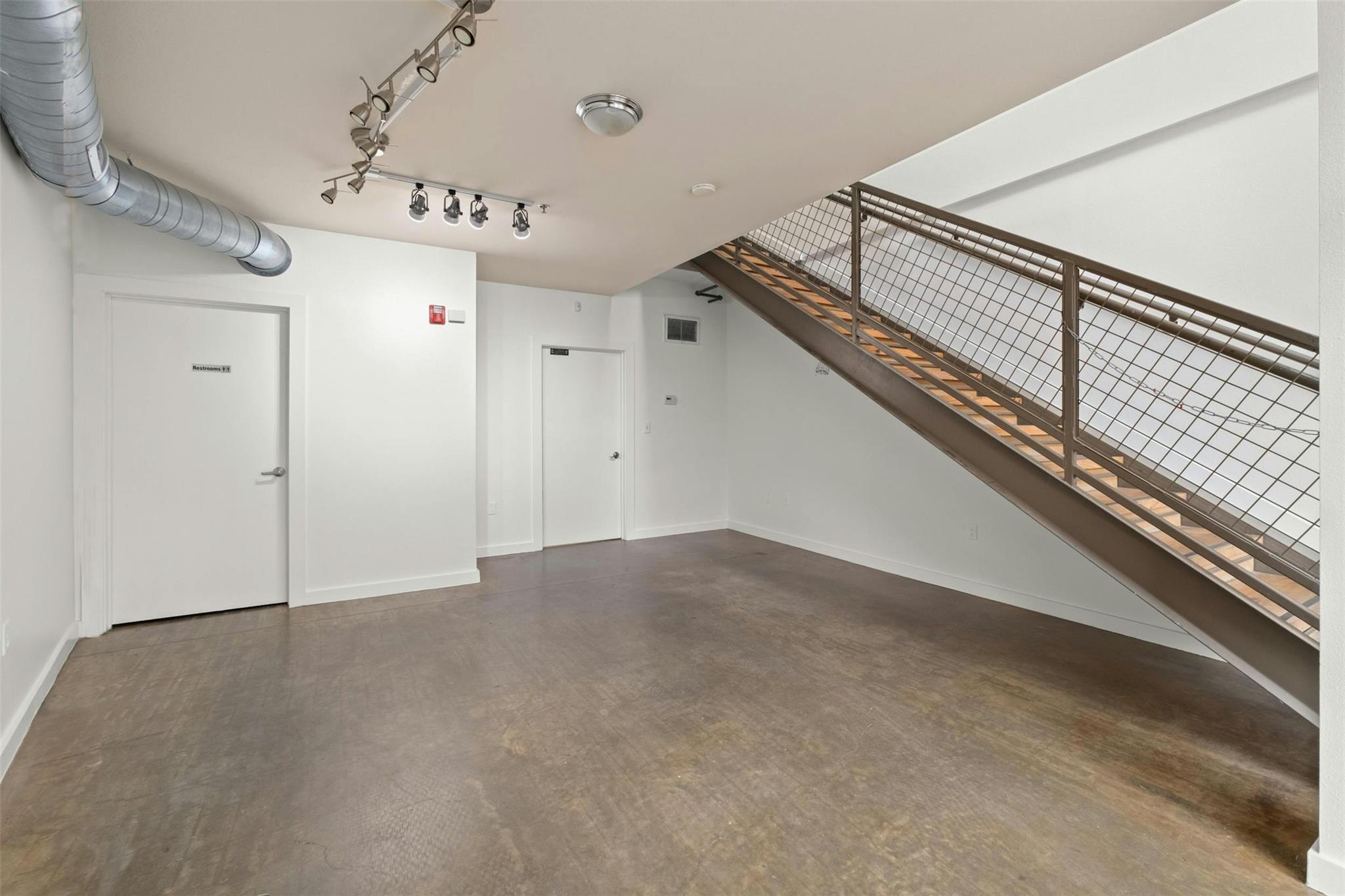 1601 E Cesar Chavez St # 106, Austin, TX 78702