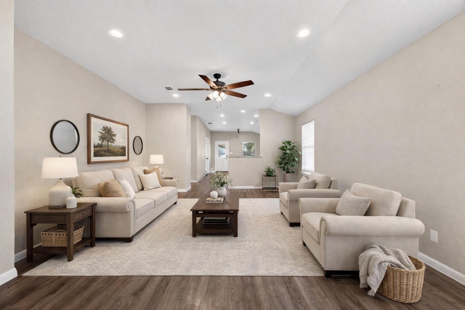 129 Salado Dr, Kyle, TX 78640