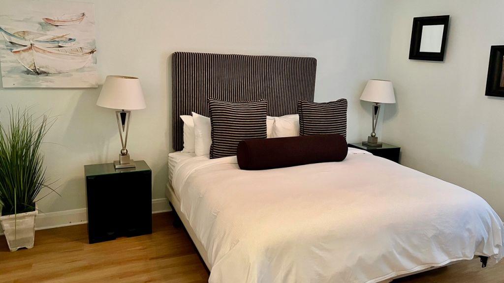 98 Island Dr # 33, Horseshoe Bay, TX 78657