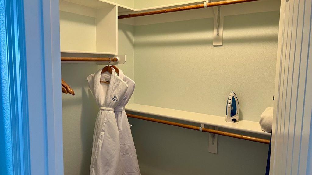 98 Island Dr # 33, Horseshoe Bay, TX 78657